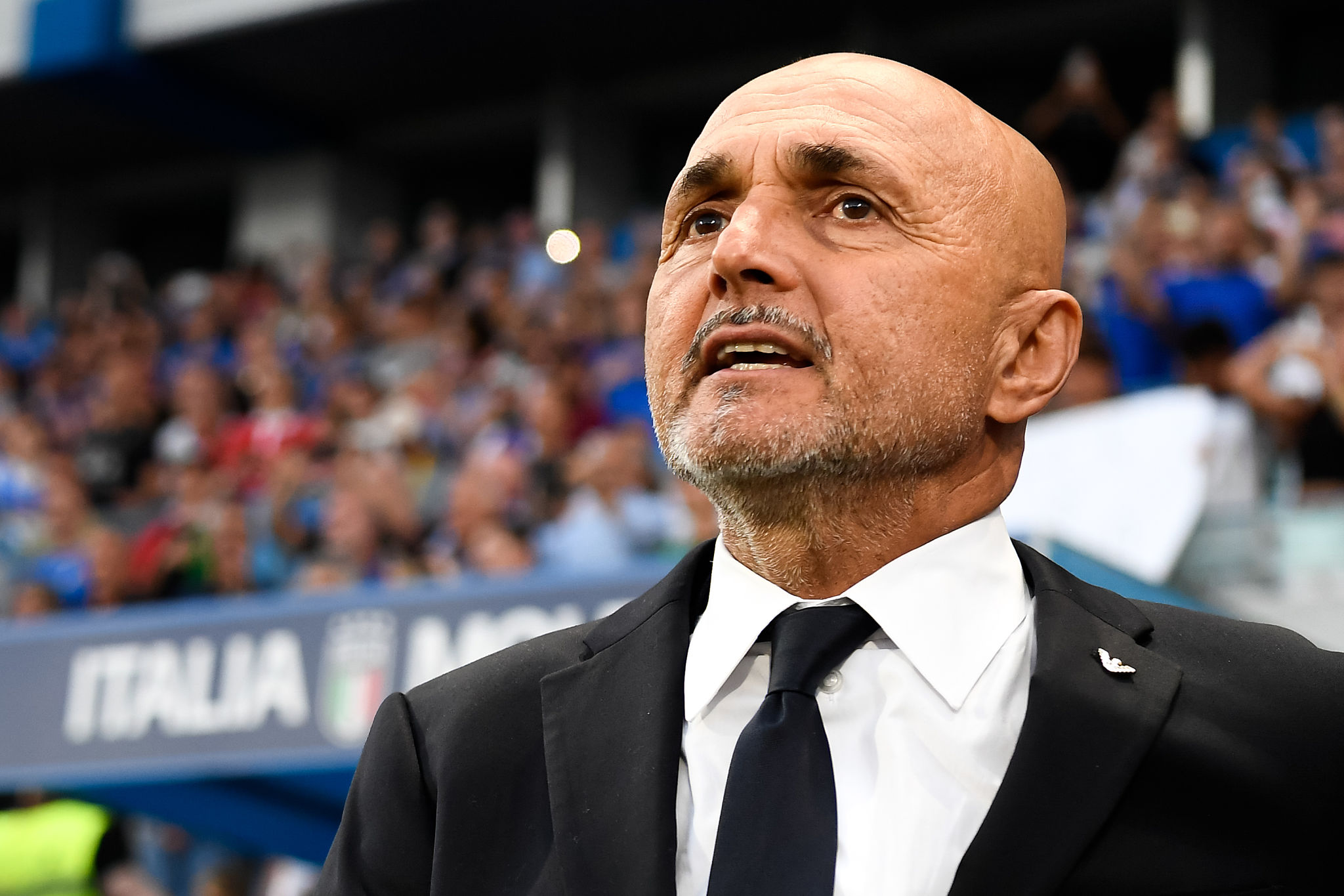 Inizia l’era Spalletti alla Juventus: firma e primo abbraccio bianconero