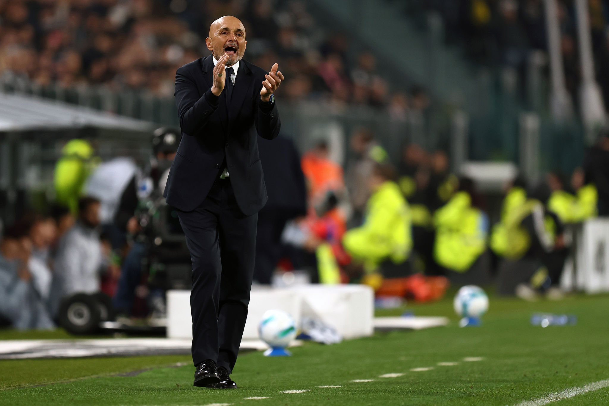 Spalletti prepara la sfida alla Fiorentina: difesa a quattro e una richiesta precisa
