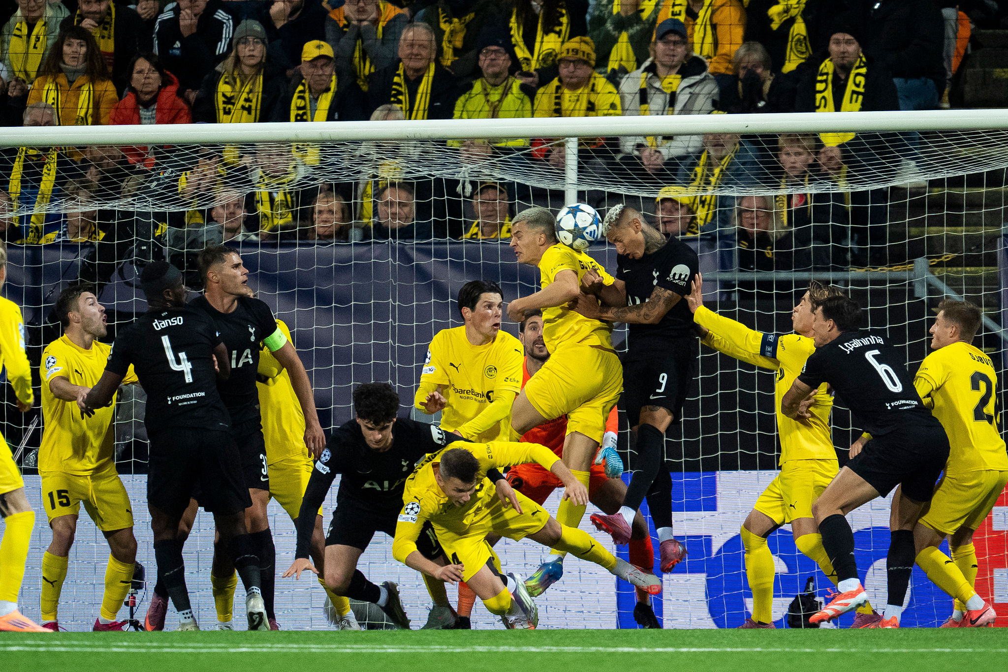 Il Bodo Glimt avvisa la Juventus: 5-0 al Bryne e vetta a un passo