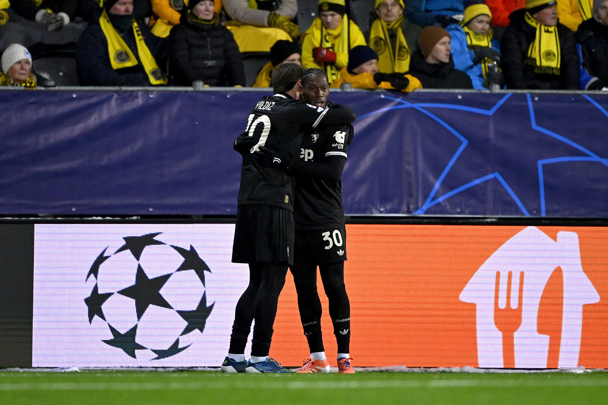 La Juventus omaggia i tifosi della trasferta a Bodø. Ecco il premio