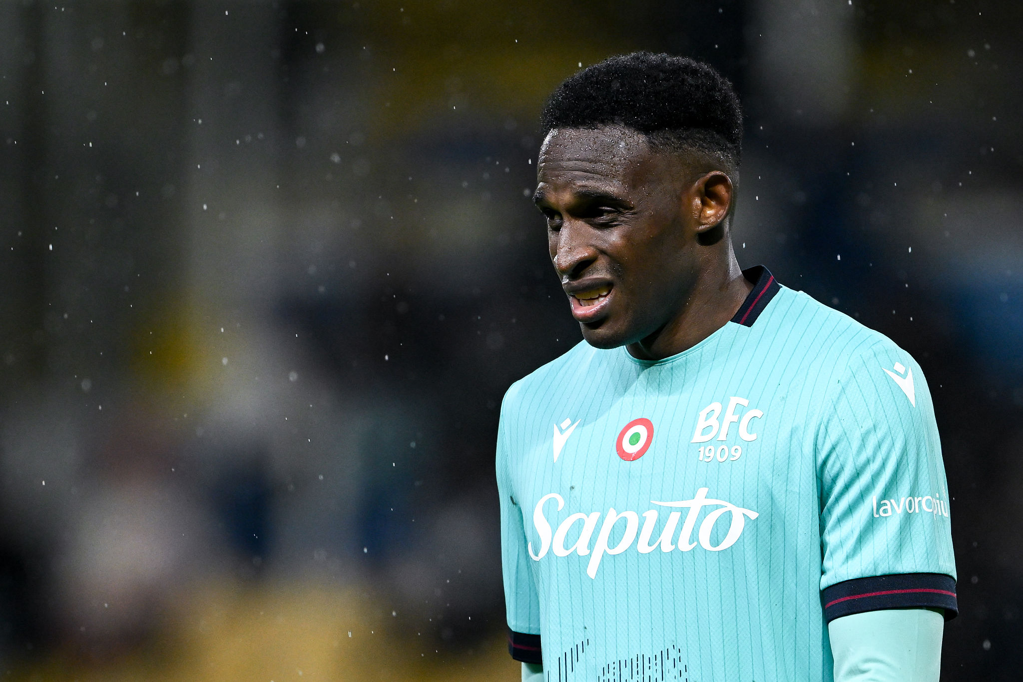 Lucumì, spunta un gesto violento su Conceicao a palla lontana: l’episodio