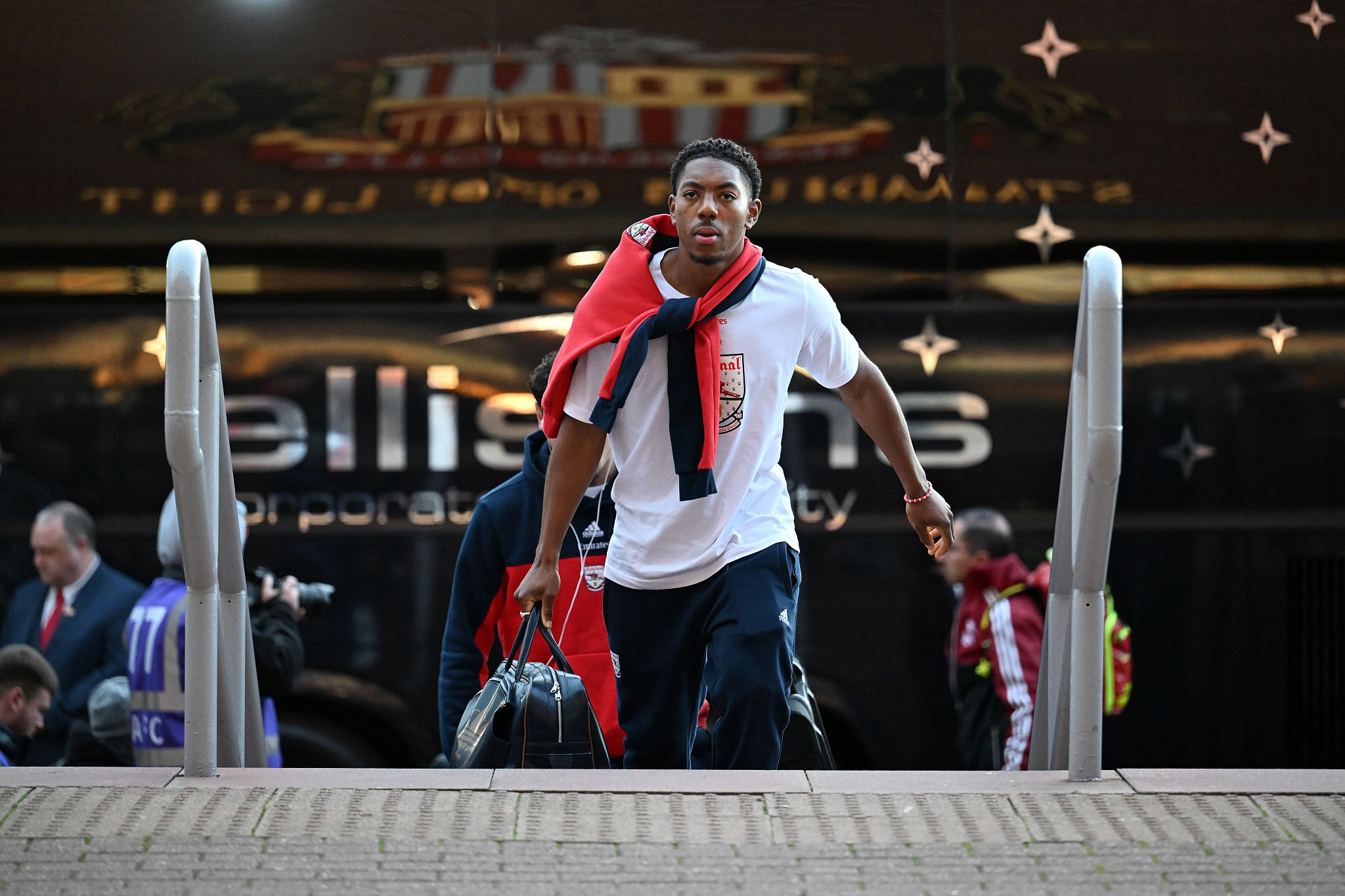 Lewis-Skelly con la maglia di Pogba: i tifosi della Juventus sognano il colpo