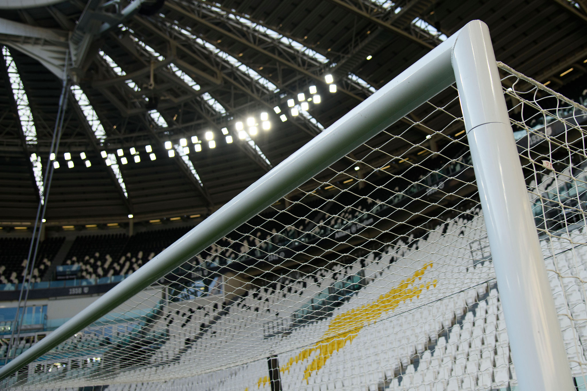 Gesto di Superga, la Juventus non perdona: pugno duro contro il tifoso