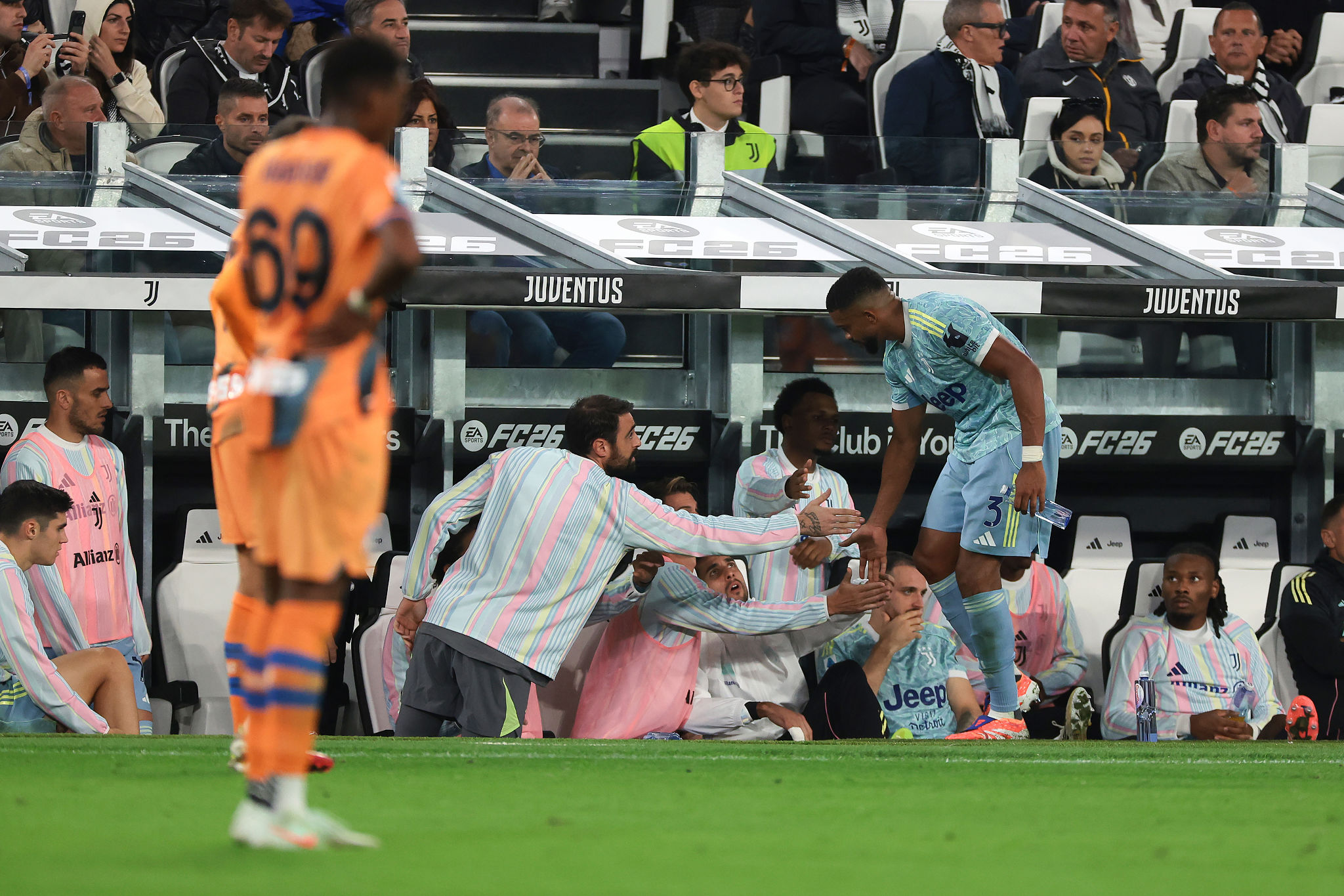 Emergenza difesa per la Juventus: scelte obbligate col Napoli