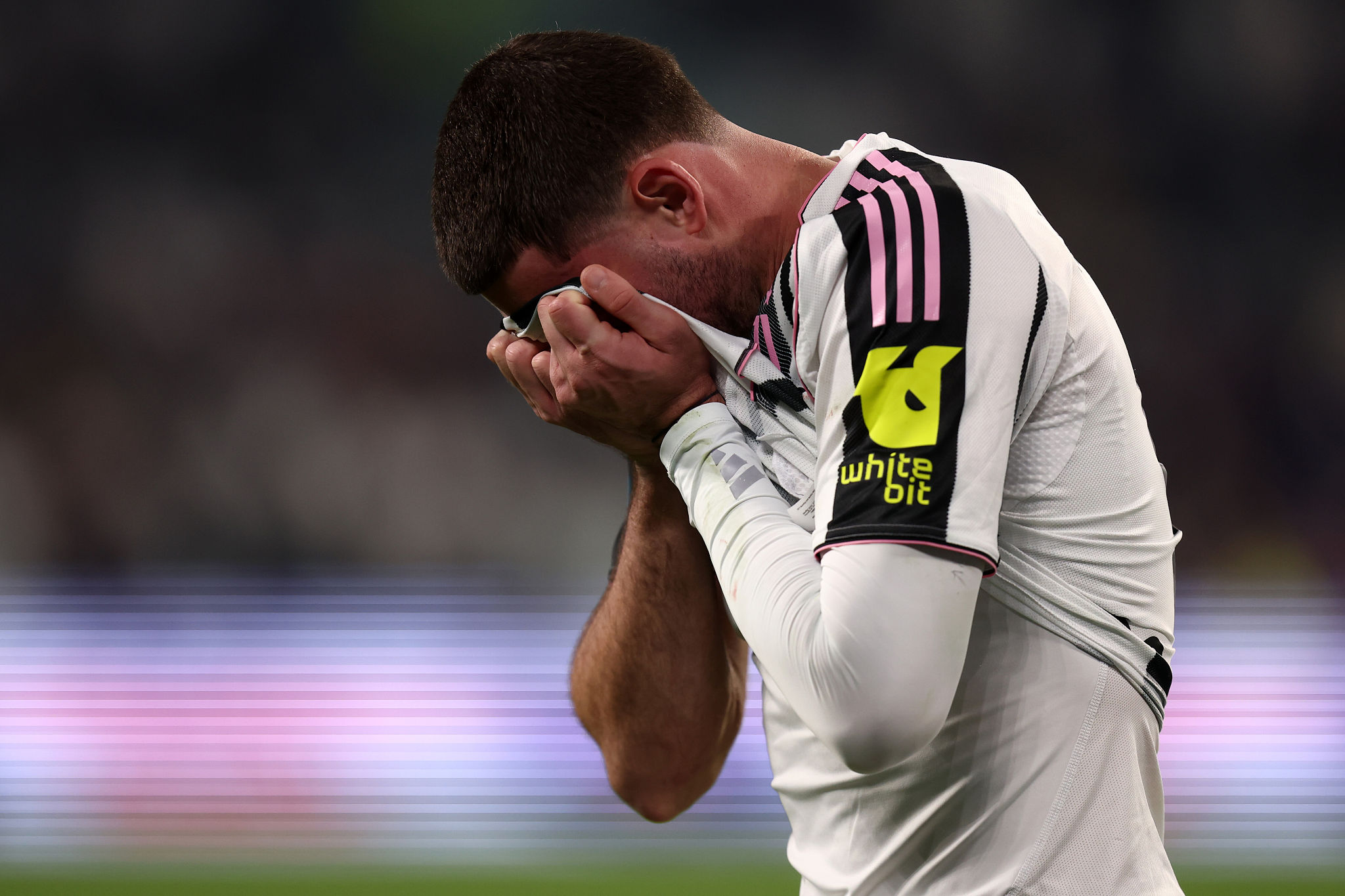 Vlahovic, lungo infortunio. La Juve: “Torna più forte di prima”