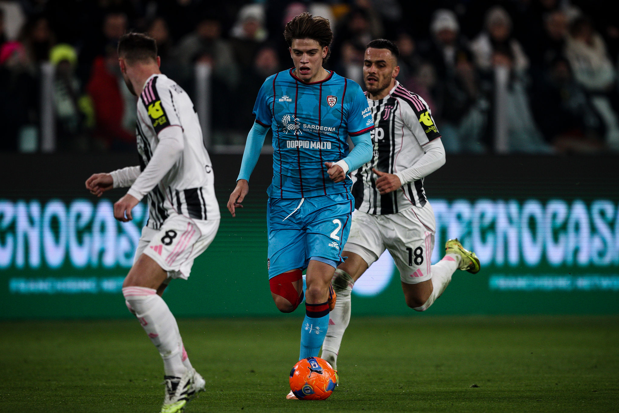 La Juventus punta due talenti del Cagliari: occhi su Palestra e Caprile