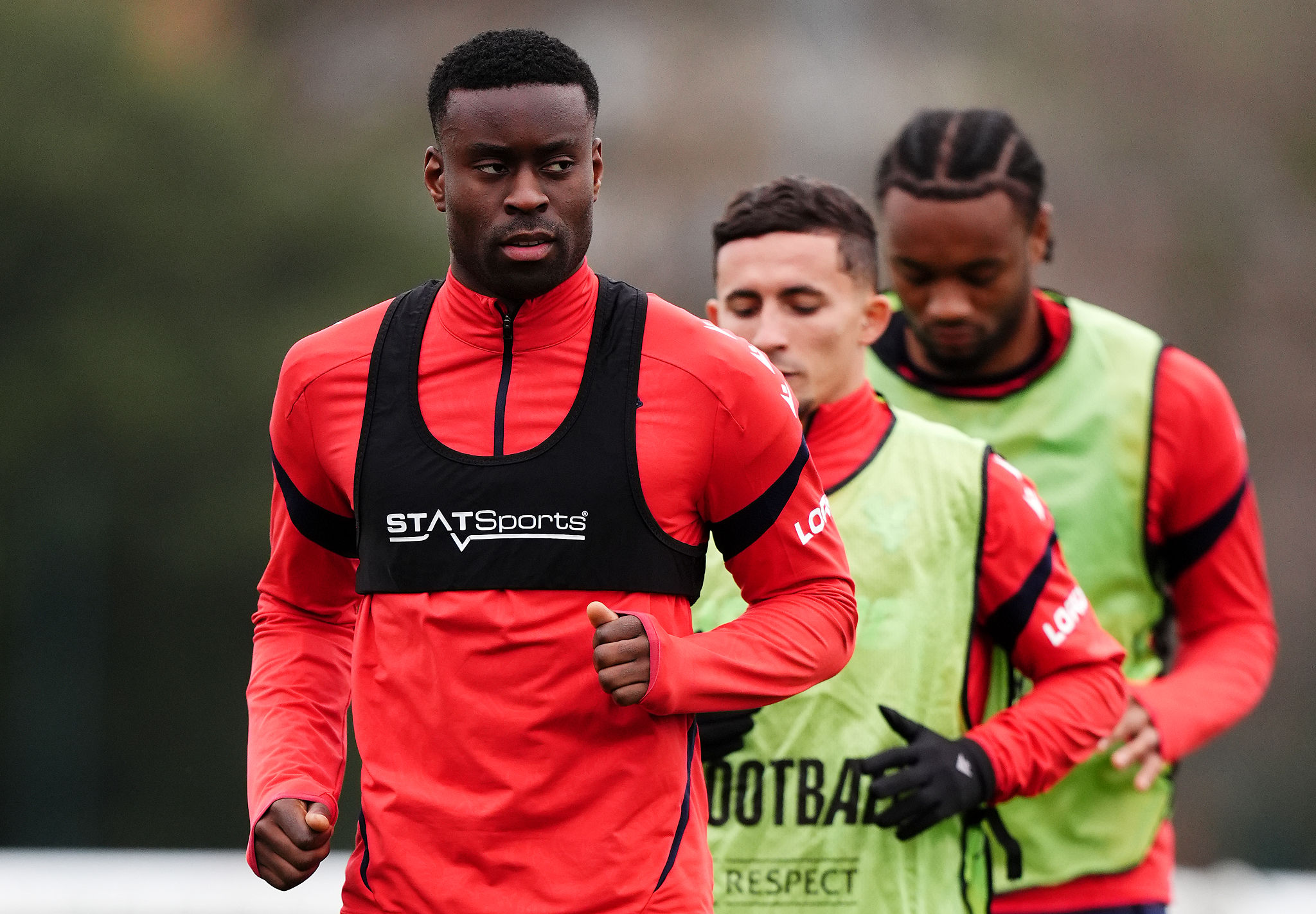 Guehi si allontana dalla Juventus: il Liverpool prova l'affondo a gennaio