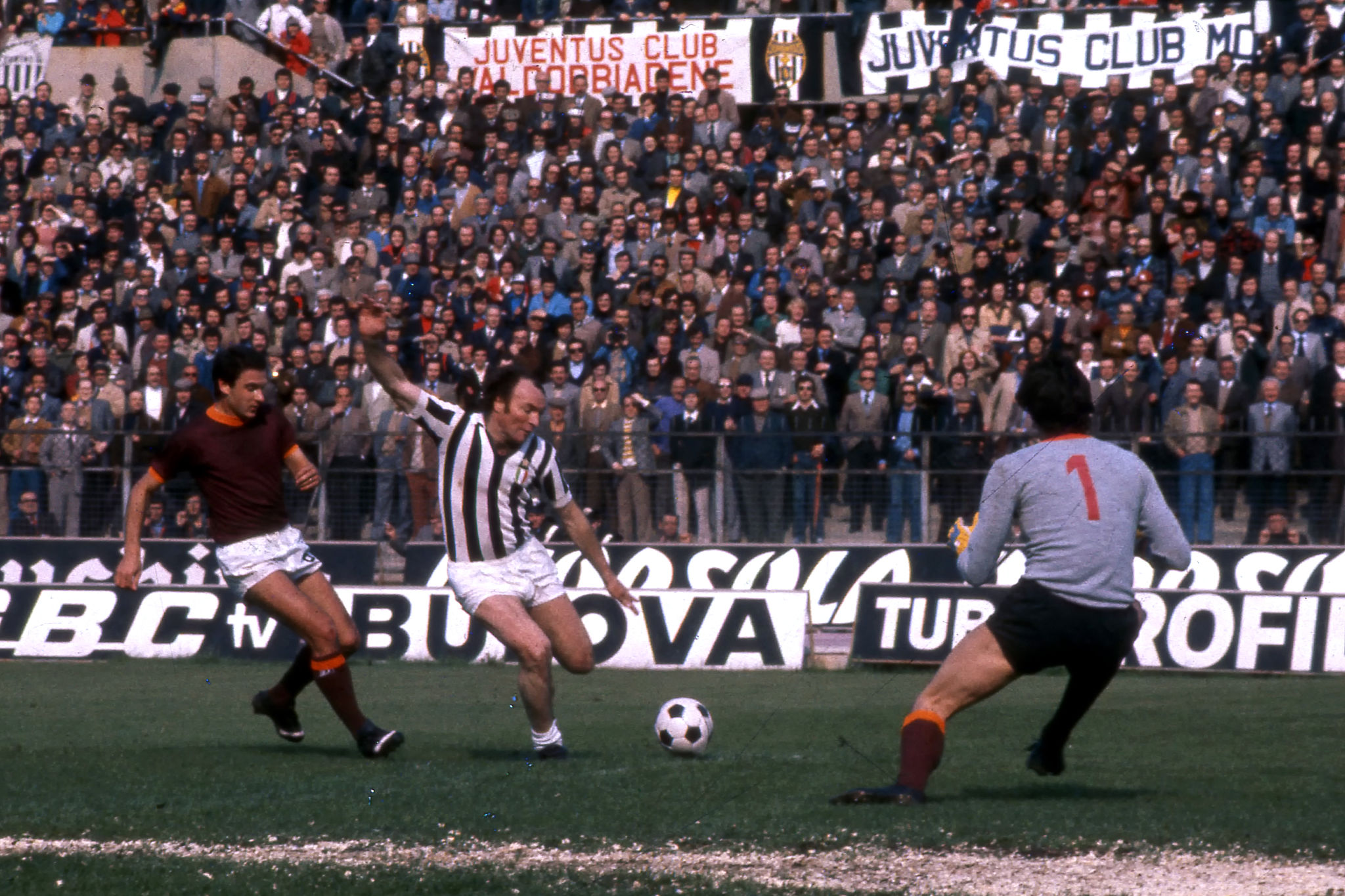 Allarme difesa per la Juventus: 12 gol subiti che pesano sulla classifica