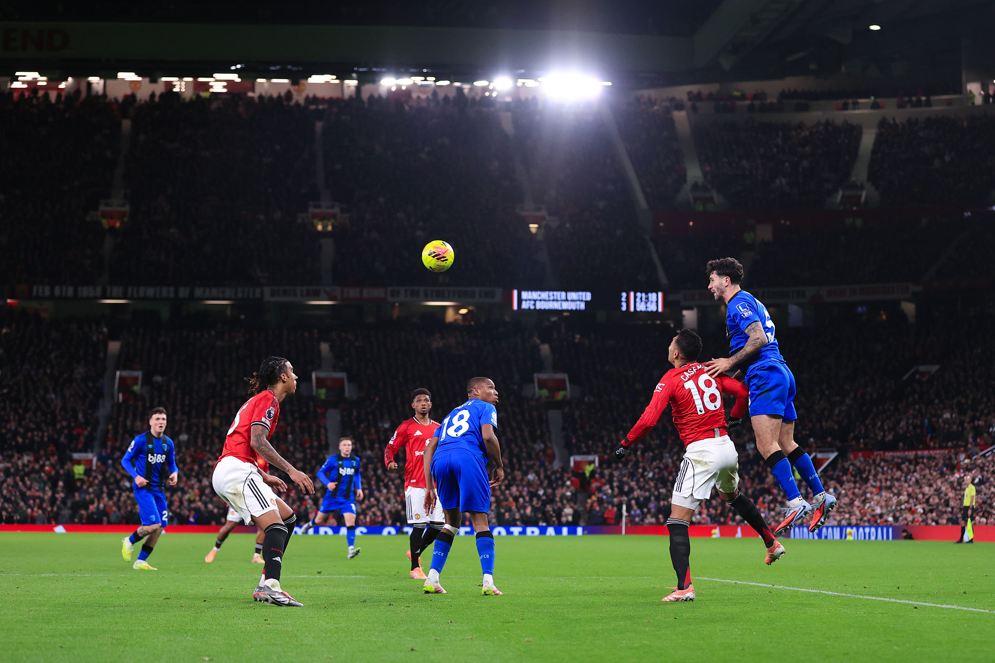 La Juventus punta Senesi a zero: sfida a Barcellona e Atletico