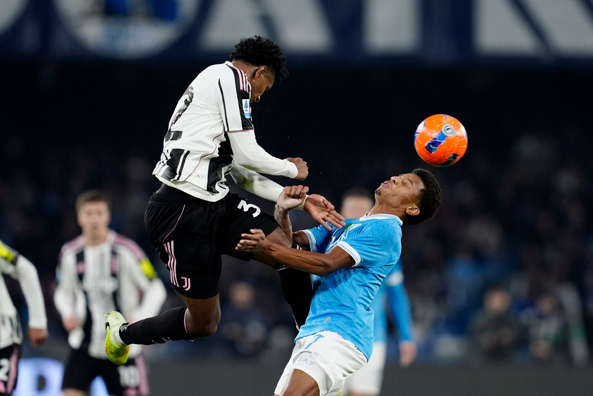 Napoli, infortunio Neres: va verso il forfait contro la Juventus