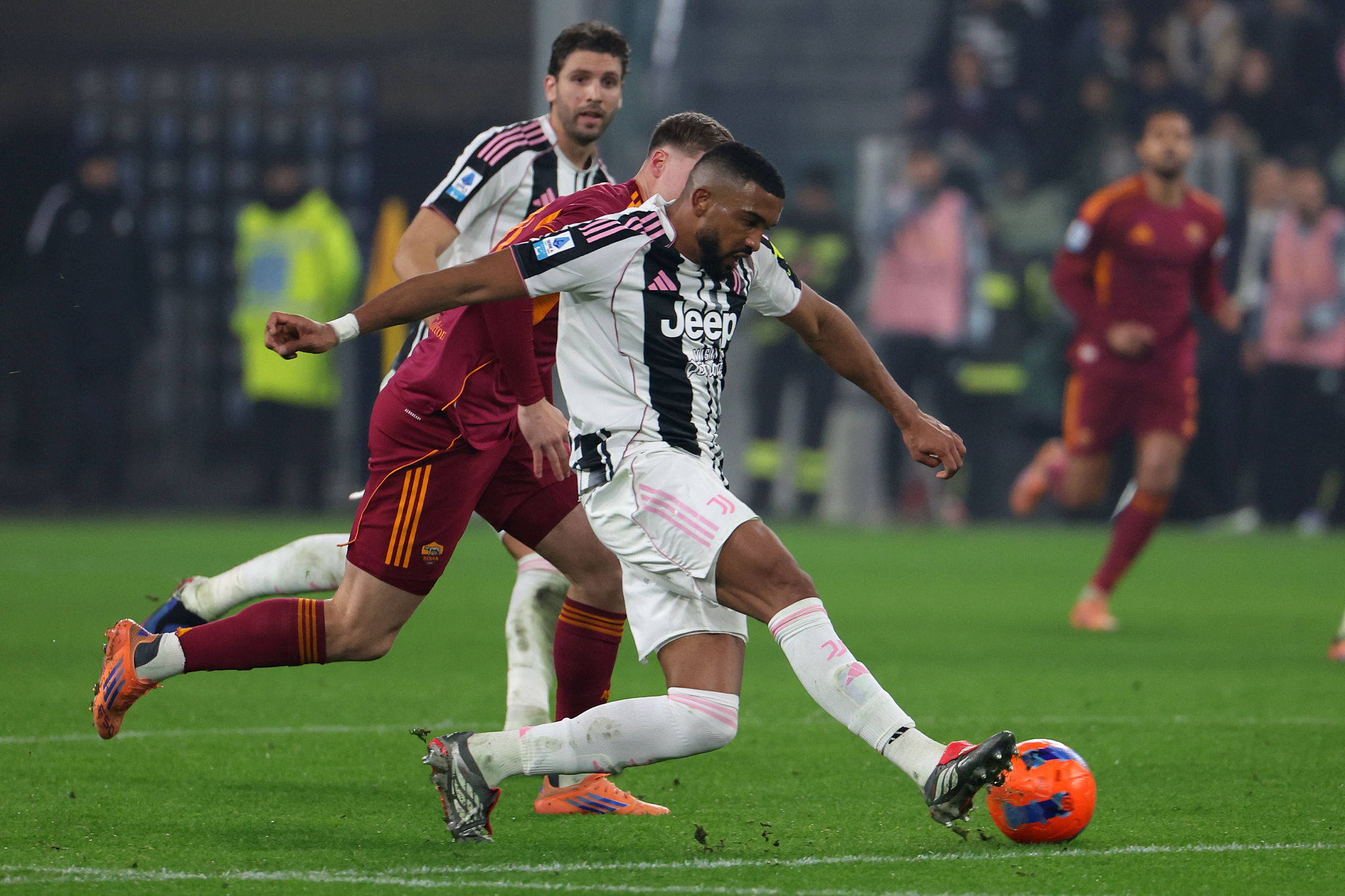 Bremer verso il recupero per Pisa, in dubbio McKennie e Conceição. Le ultime