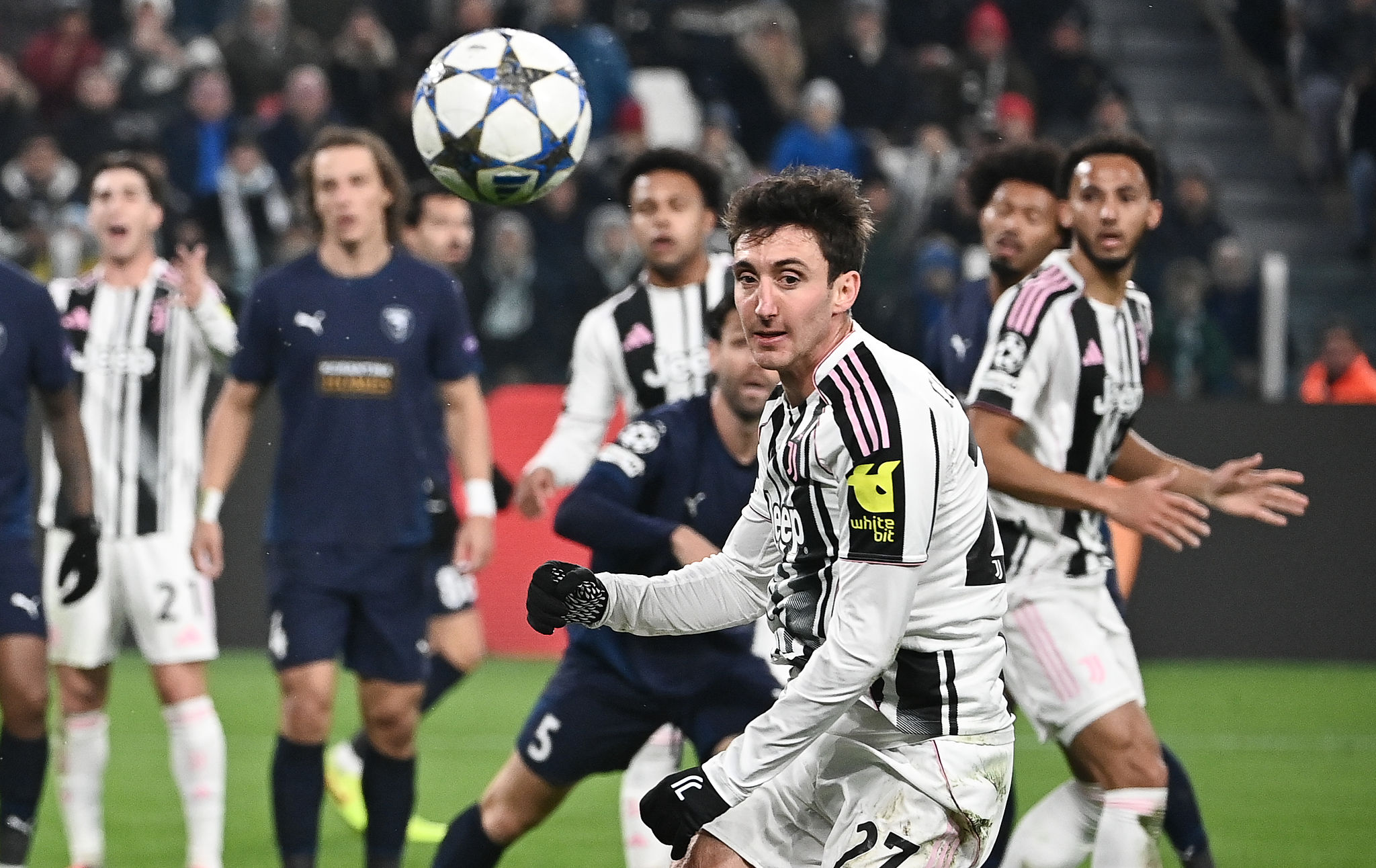 Champions, la Juve supera 2-0 il Pafos e si avvicina ai playoff