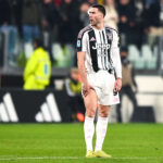 Vlahovic operato, il messaggio social ai tifosi: i tempi di recupero e la situazione di Gatti