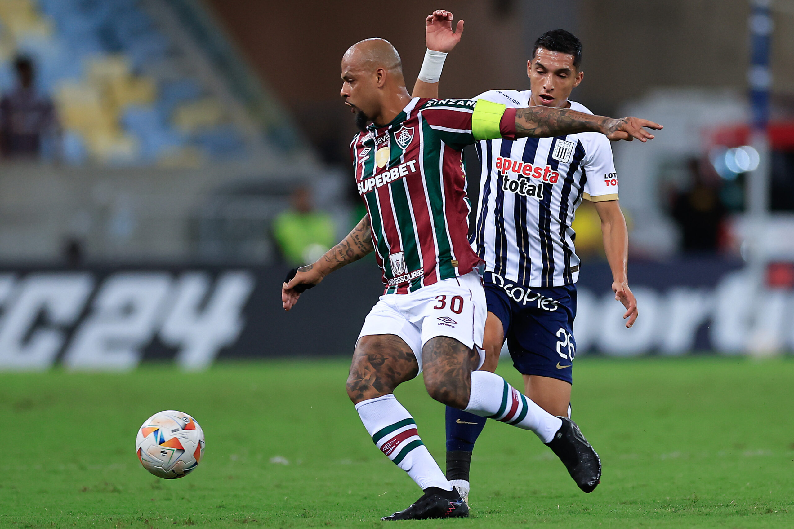 Felipe Melo punge la Juve: "Galatasaray, puoi fare la storia come nel 2013"