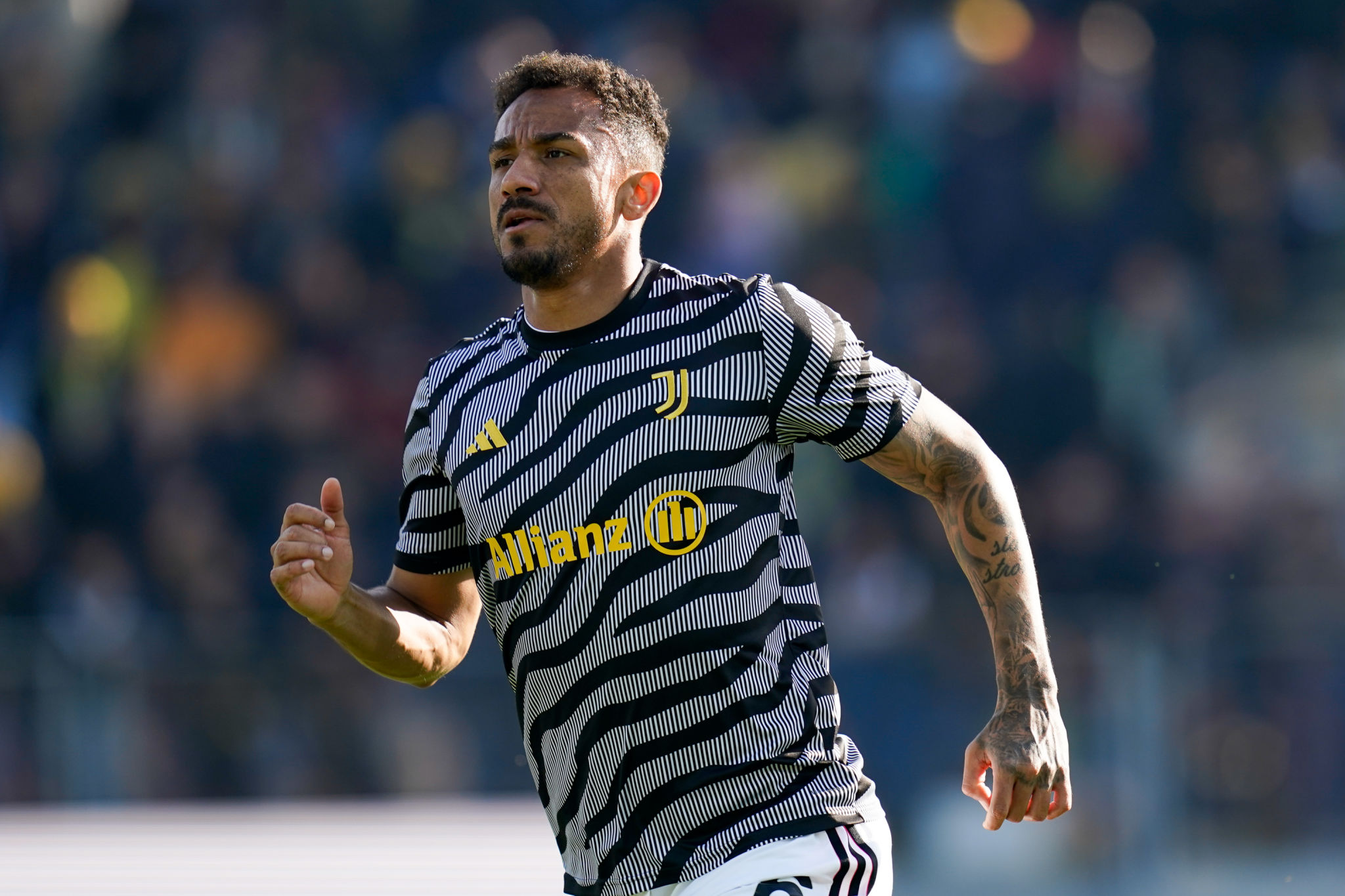 Mercato Juve, caccia al terzino: le alternative a Sanchez