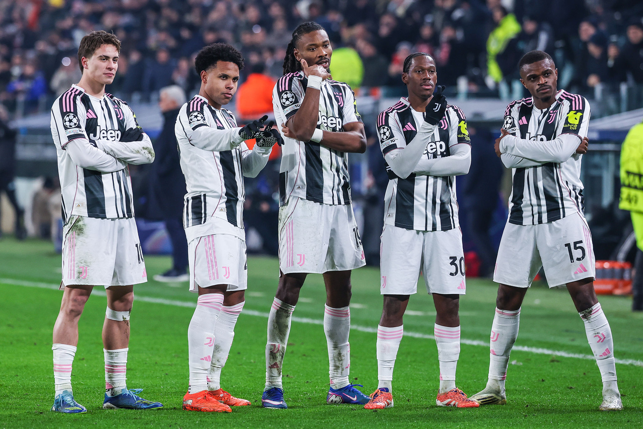 La Juventus stuzzica il Napoli: l’esultanza del caffè diventa social