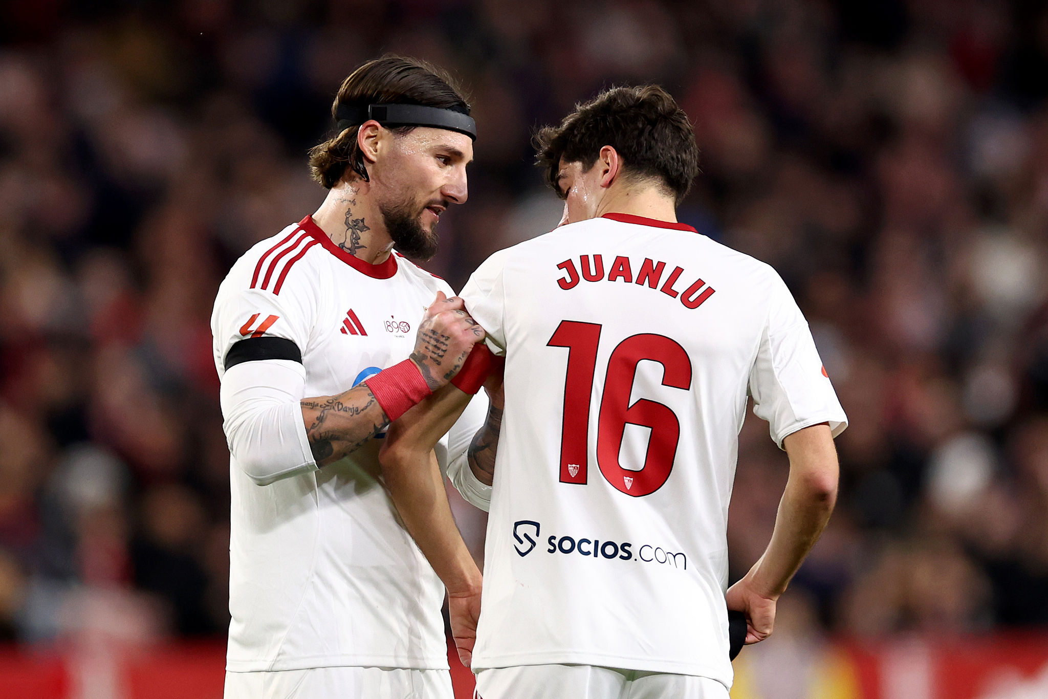 La Juventus punta Juanlu Sánchez, ma il Siviglia alza il muro