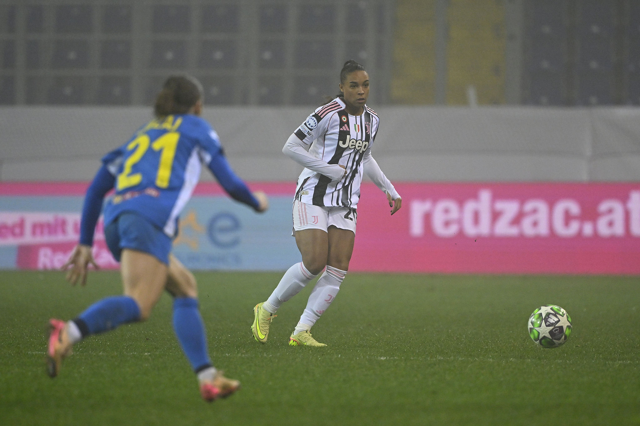 Cascarino saluta la Juventus Women: la francese va in prestito al West Ham