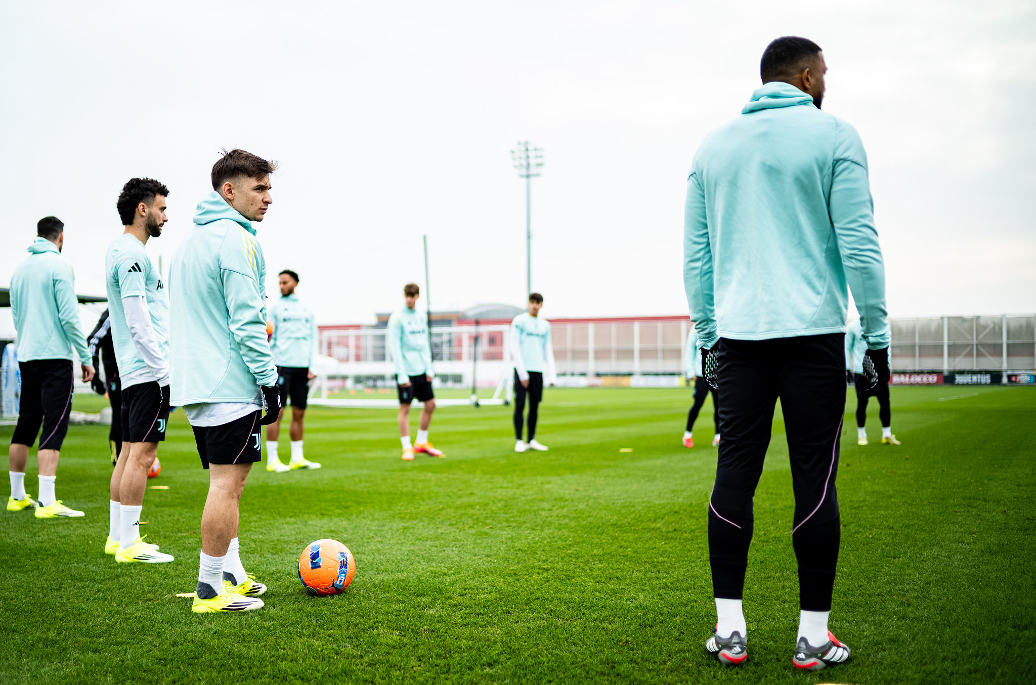 Sorpasso del Como. La Juventus scende al 7° posto in attesa del Napoli