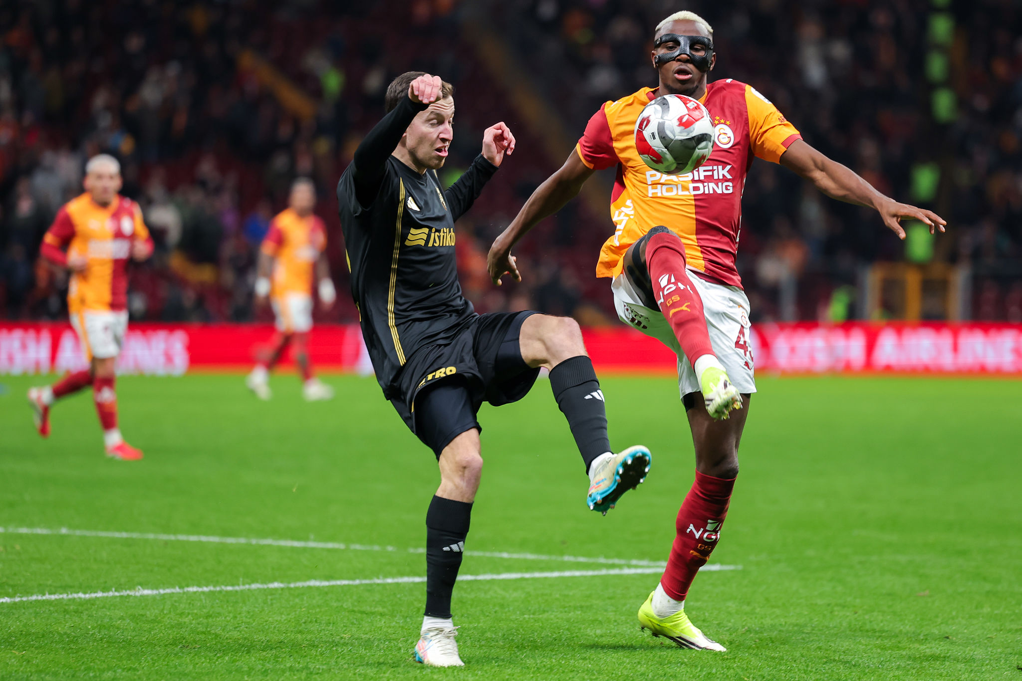 La Juventus torna su Osimhen? Due condizioni per l’assalto estivo