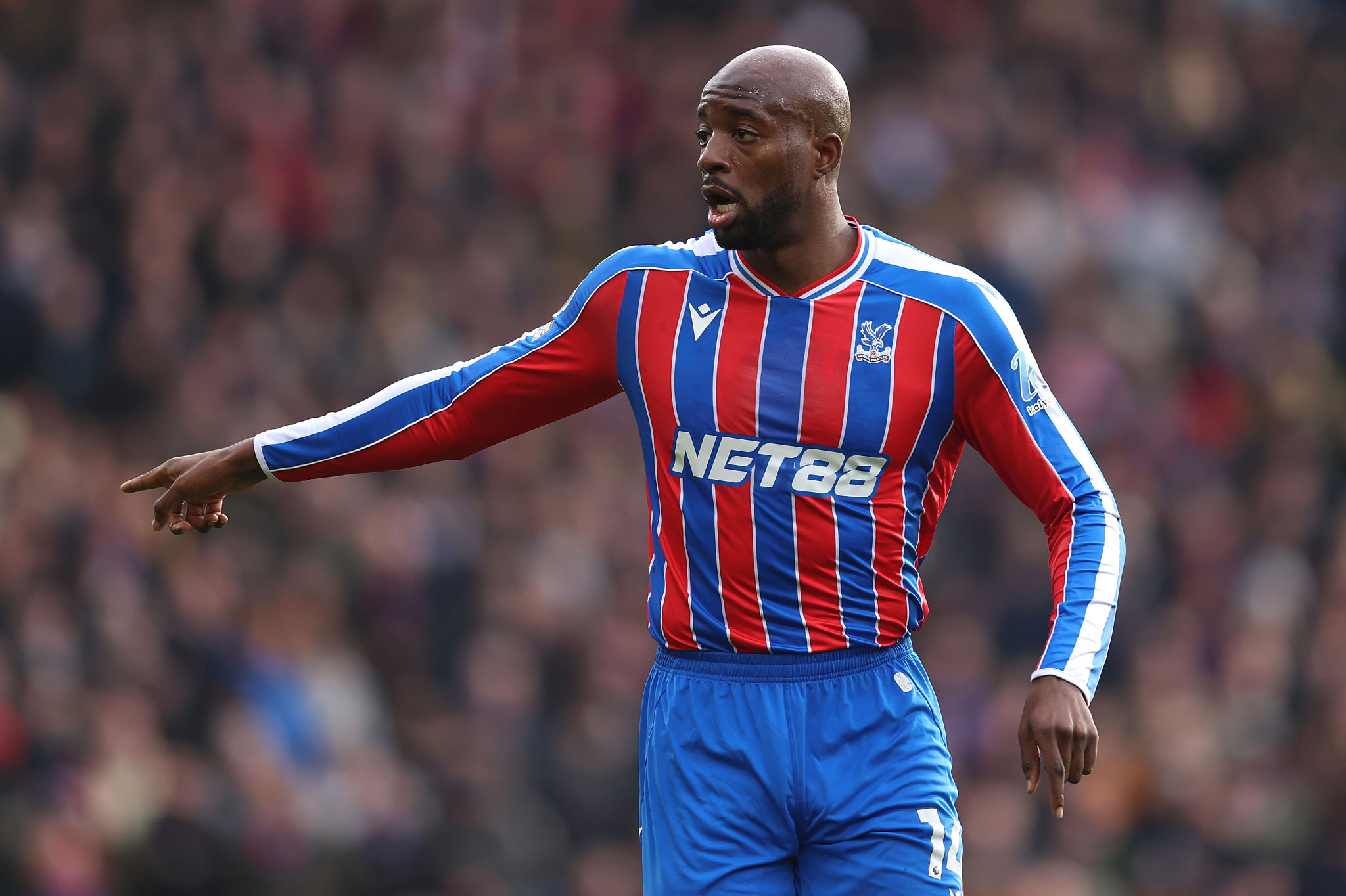 Mateta non si opera. Glasner conferma: “Resterà fuori diverse settimane”