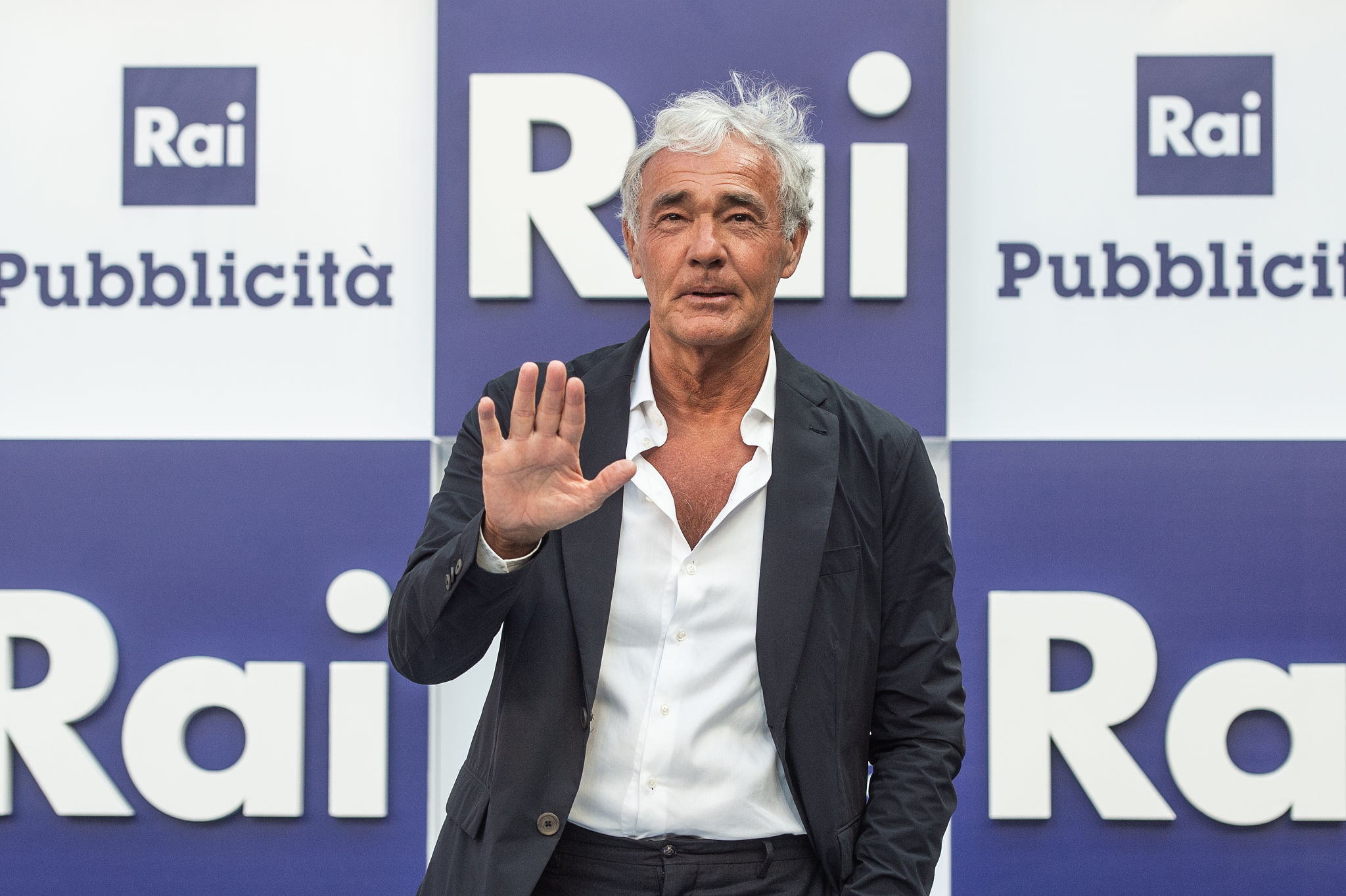 Giletti contro Bastoni: “Inaccettabile la presa in giro a Kalulu dopo la simulazione”
