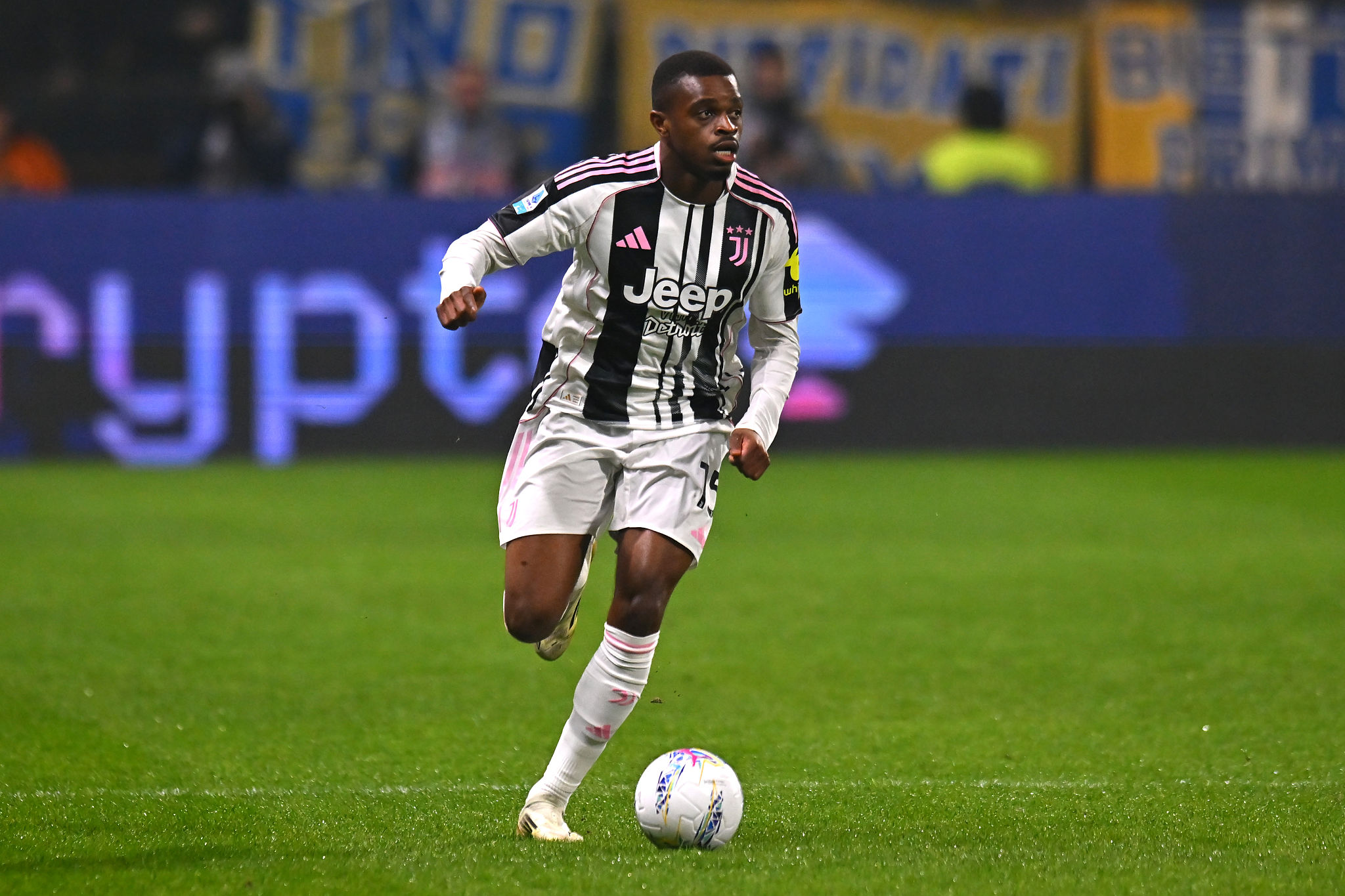 Kalulu, da centrale a terzino insostituibile: verso il rinnovo