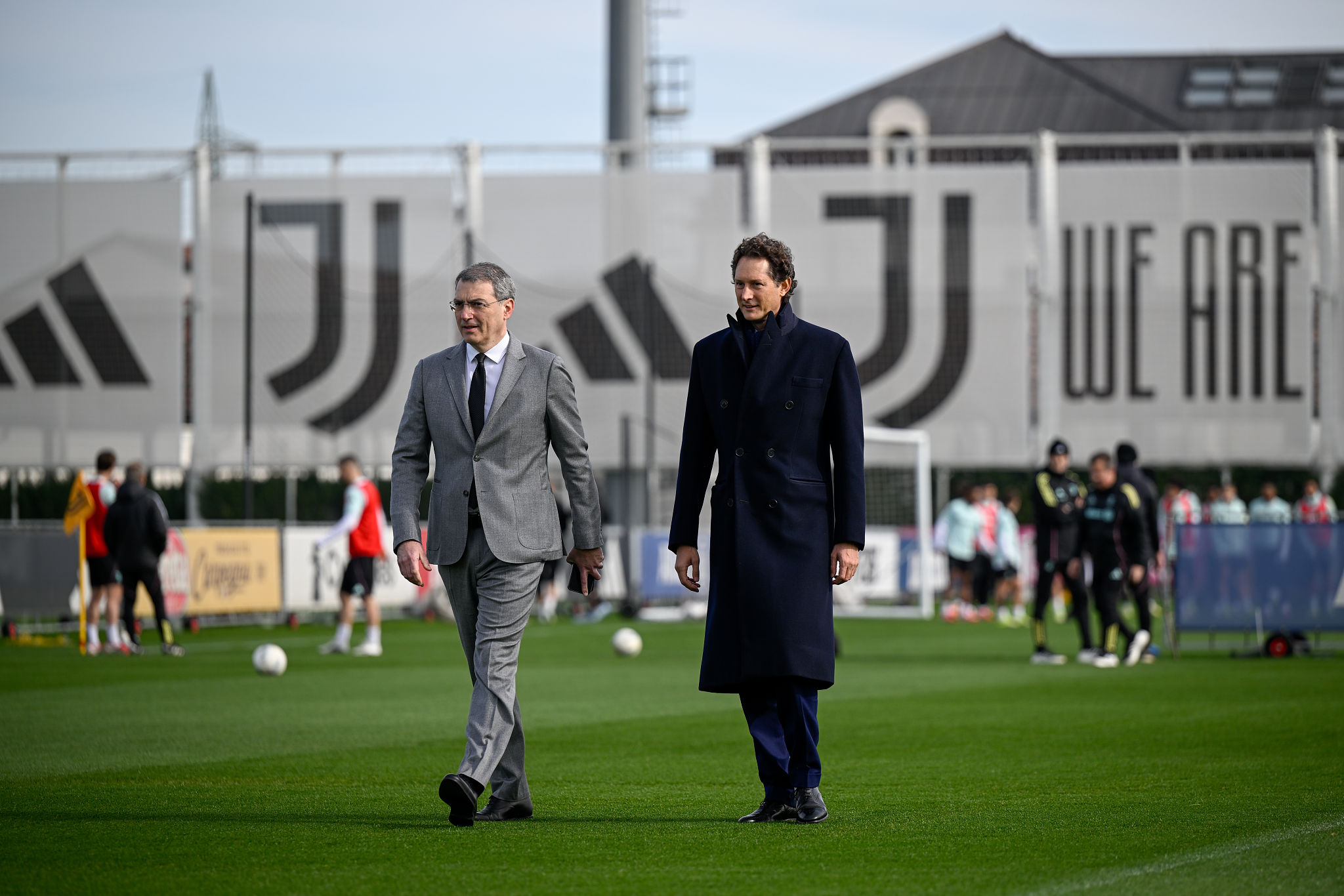 ✗ Visita di John Elkann alla Continassa: sostegno alla Juventus prima di Inter e Galatasaray