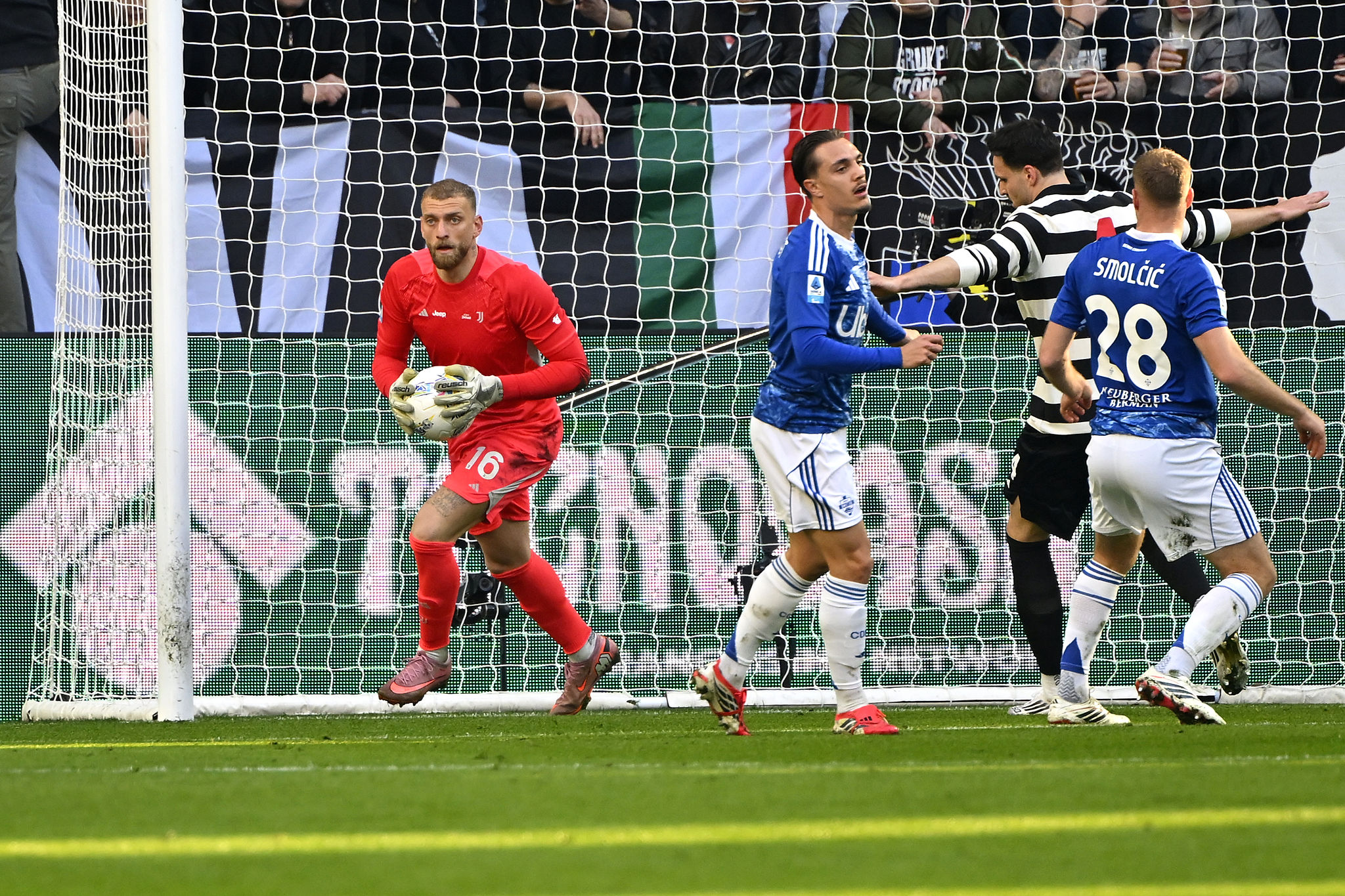 Pioggia di gol sulla Juventus, l'analisi di Teotino su Di Gregorio
