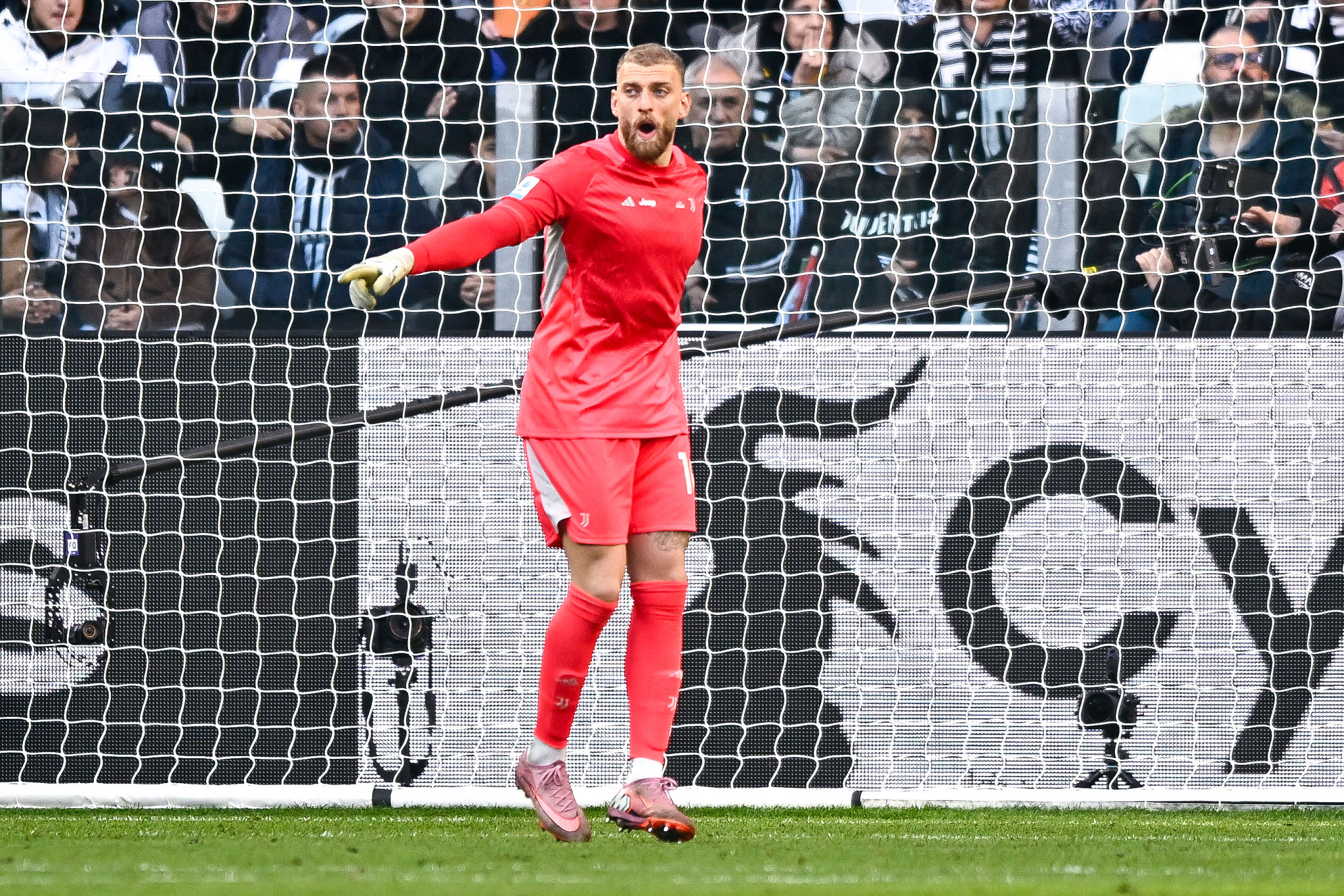 Scambio Di Gregorio-Carnesecchi, la Juve studia l’affare con l’Atalanta