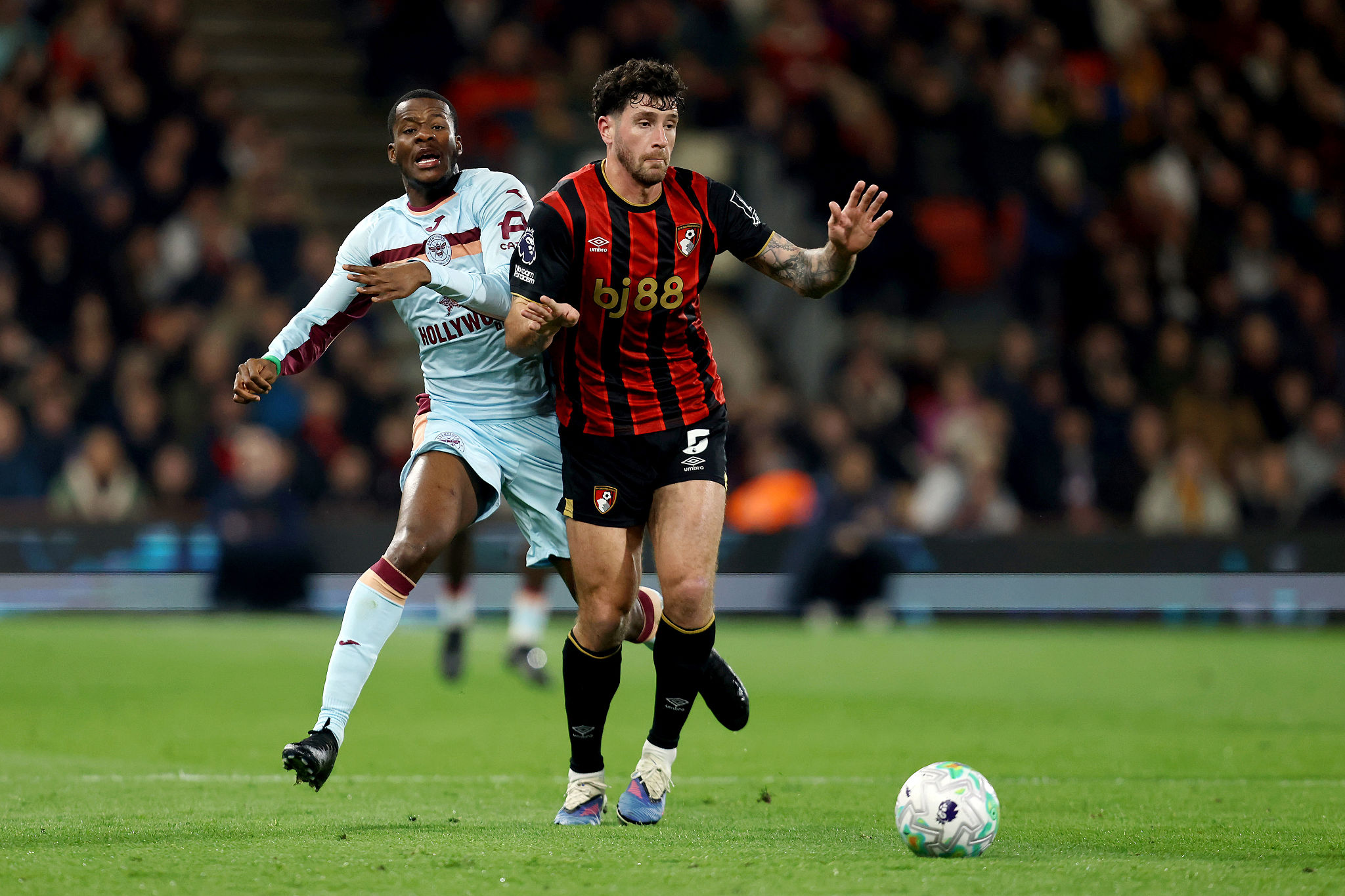 ✗ La Juventus punta Senesi, fissato un incontro per il difensore