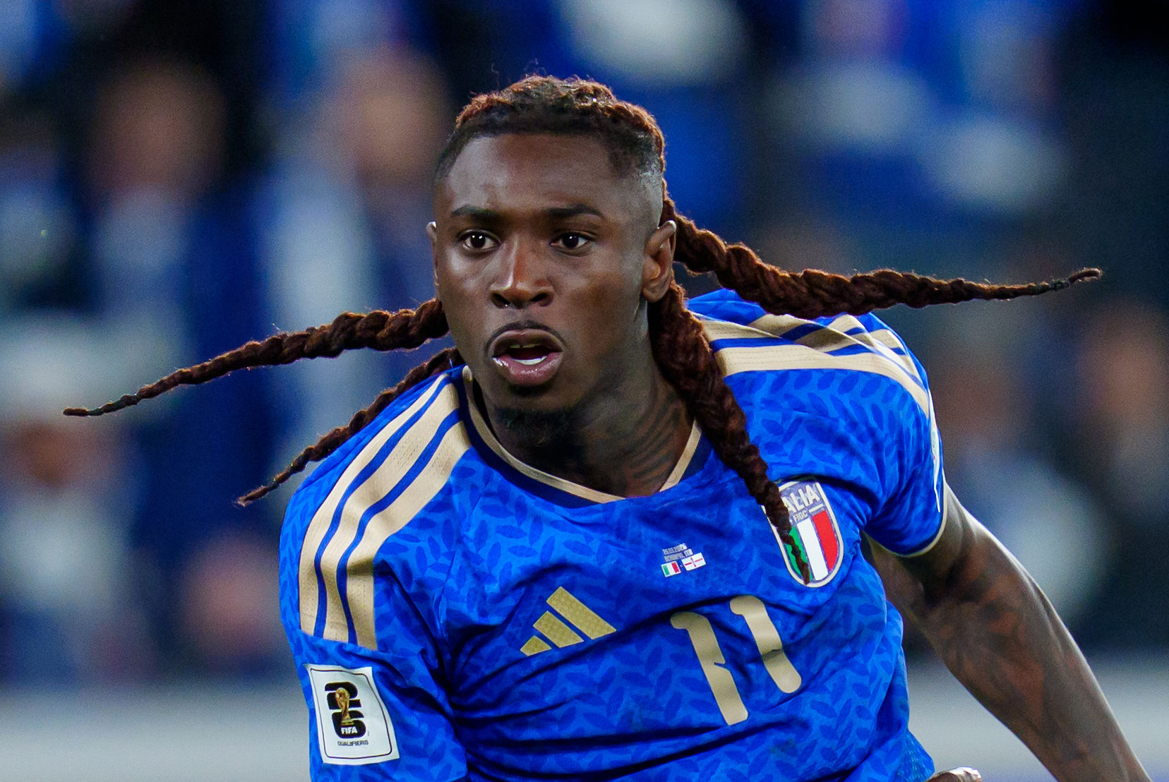 Kean, il dolore alla tibia non passa: stagione a rischio e sfida alla Juventus in forte dubbio