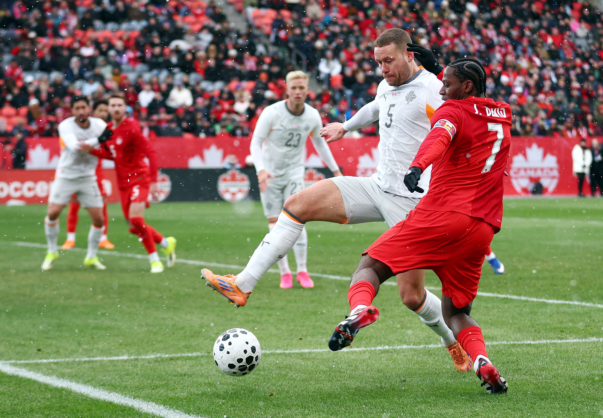 Sospiro di sollievo per David, le condizioni dell’attaccante della Juventus