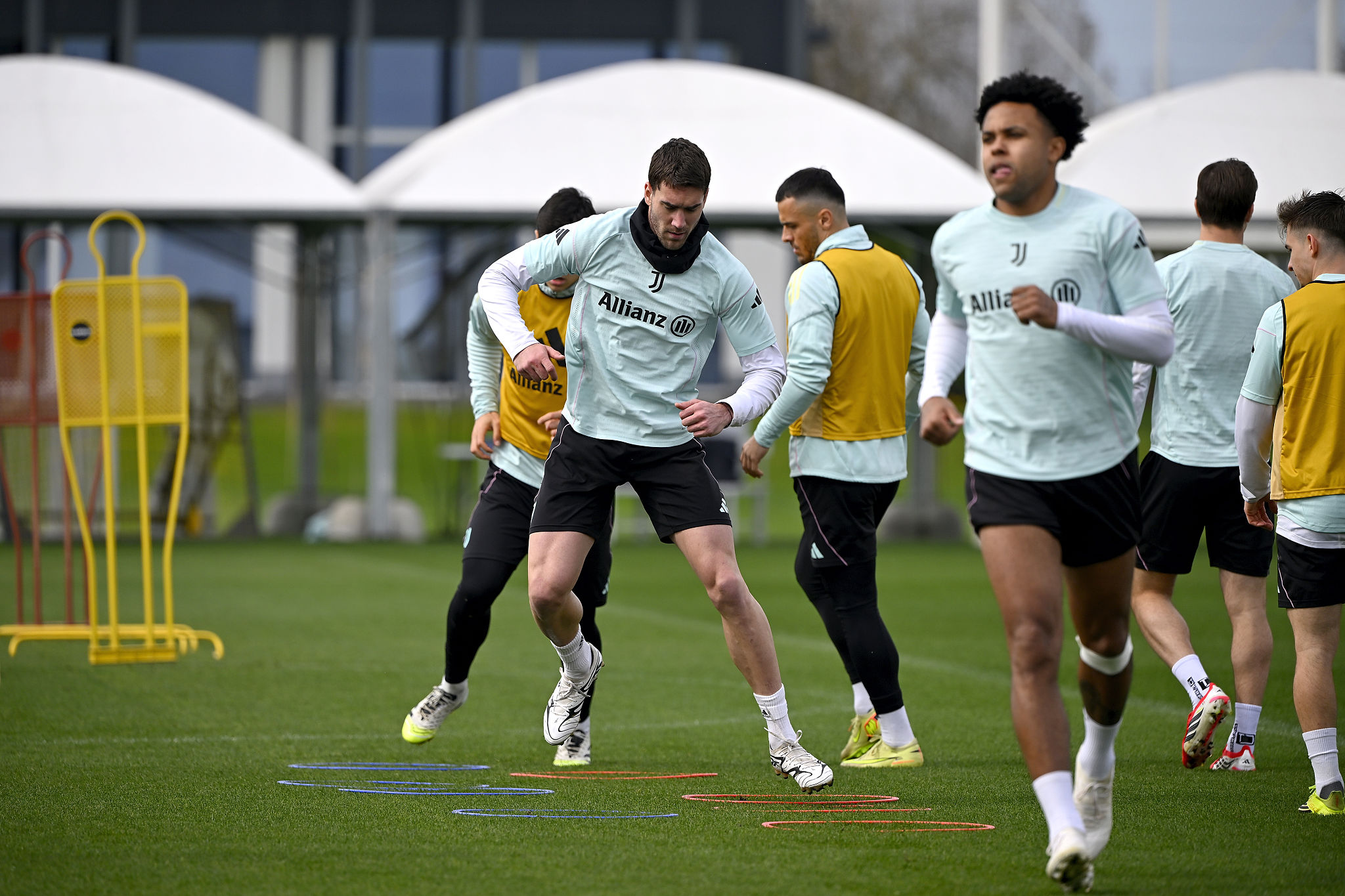 Vlahovic, svelato il motivo dell’assenza a Udine: una scelta di prudenza per il futuro