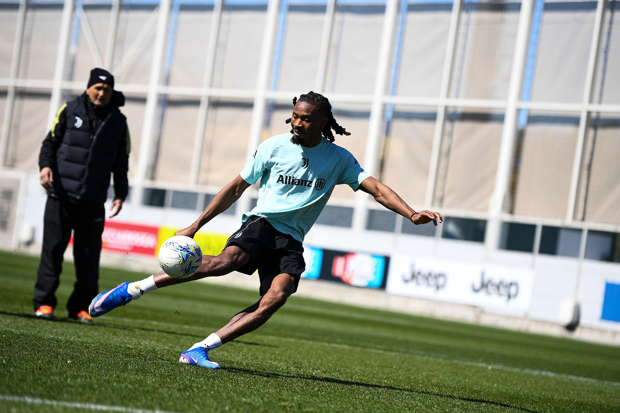 Juventus, tre nomi per il centrocampo: il piano in caso di addio a Thuram