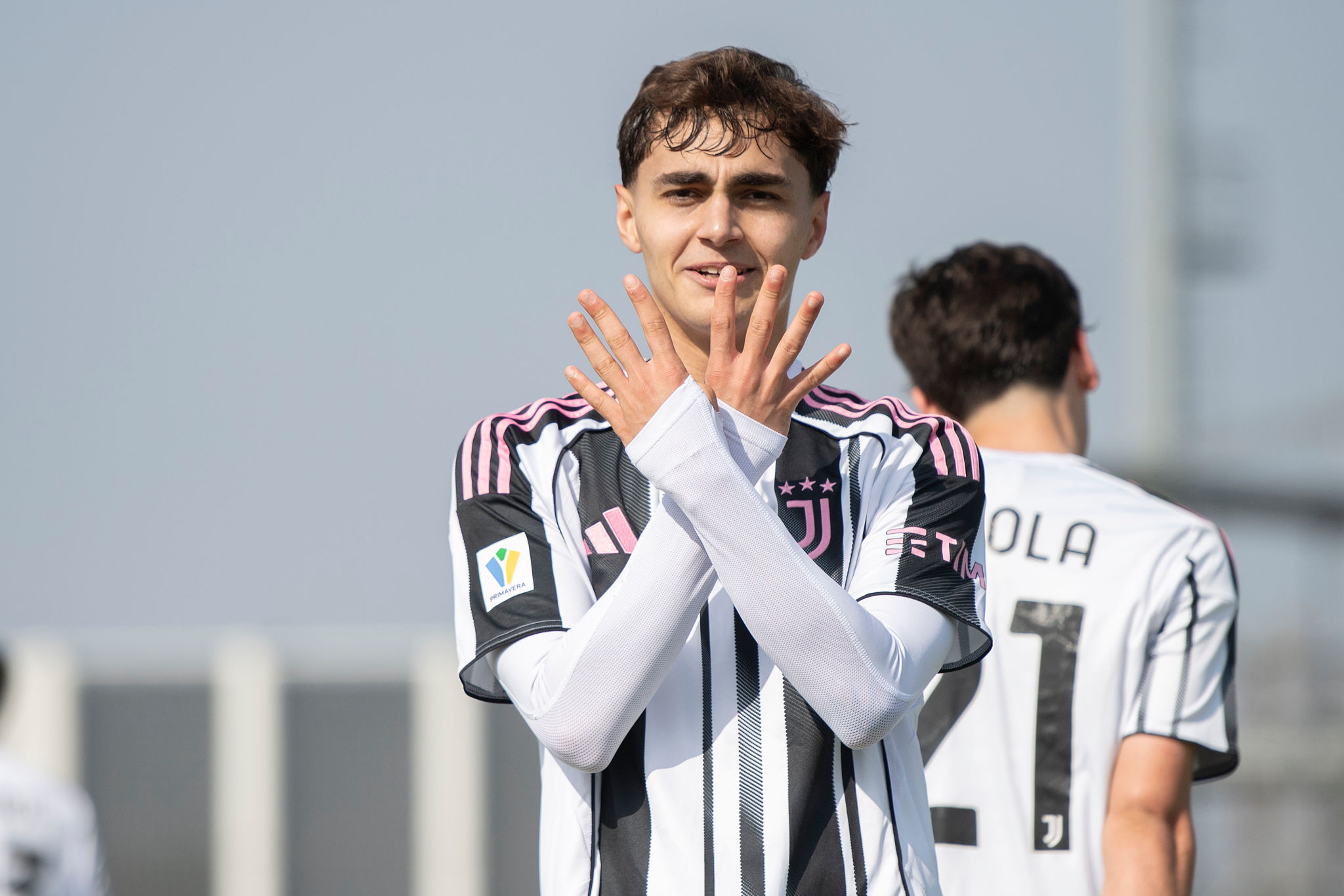 Juventus U20 oltre il campo: volontariato e donazione per il Banco Alimentare