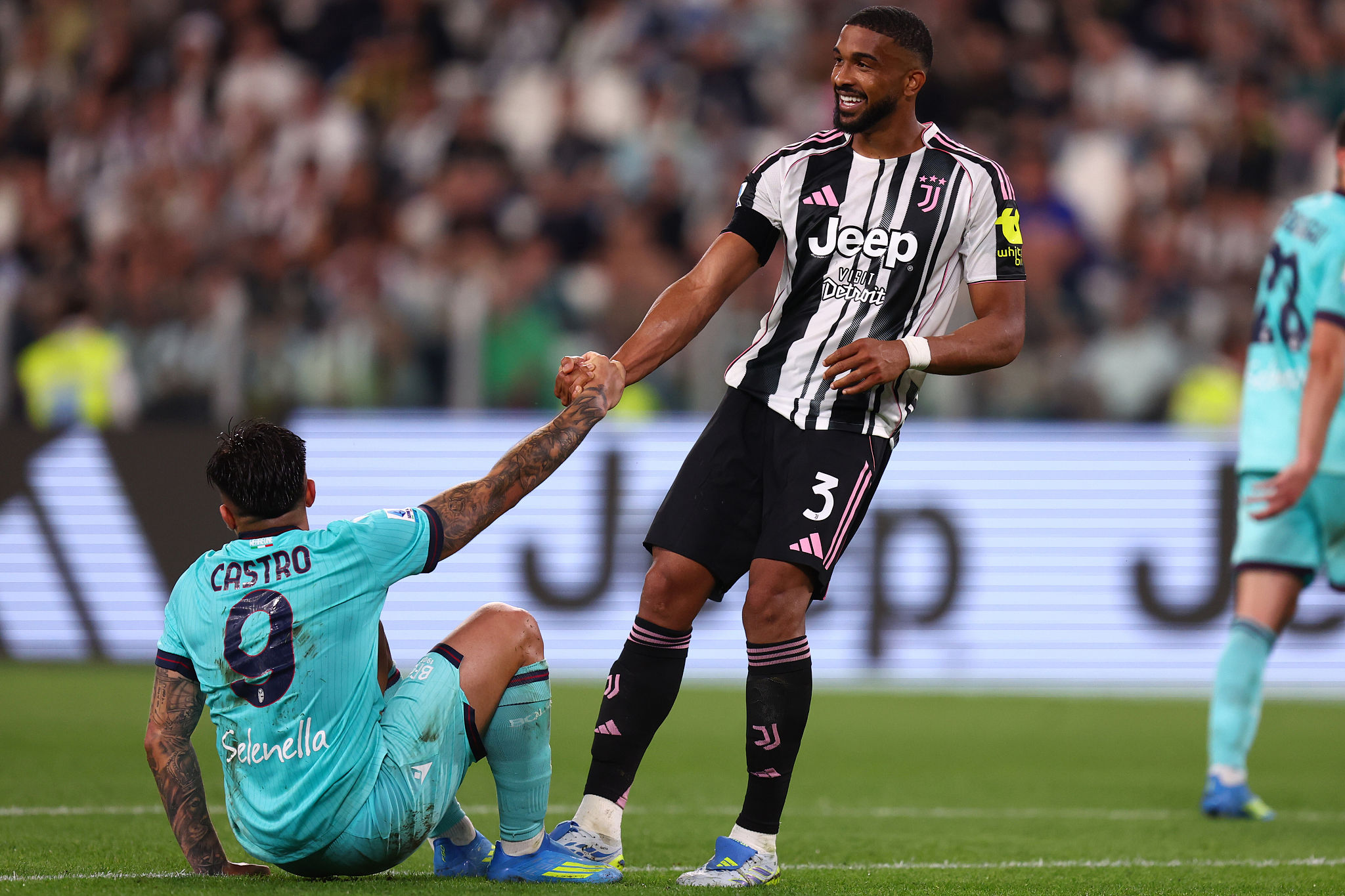 Bremer, clausola da 58 milioni: la Juventus valuta il futuro della difesa