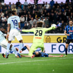 Boga non si ferma più: un gol e un record in trasferta con la Juventus