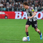 ✗ Yildiz, bagno di folla alla Continassa: autografi e sorrisi per i tifosi