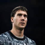 Vlahović, un silenzio che frena la Juventus: Spalletti e Chiellini in campo per il rinnovo