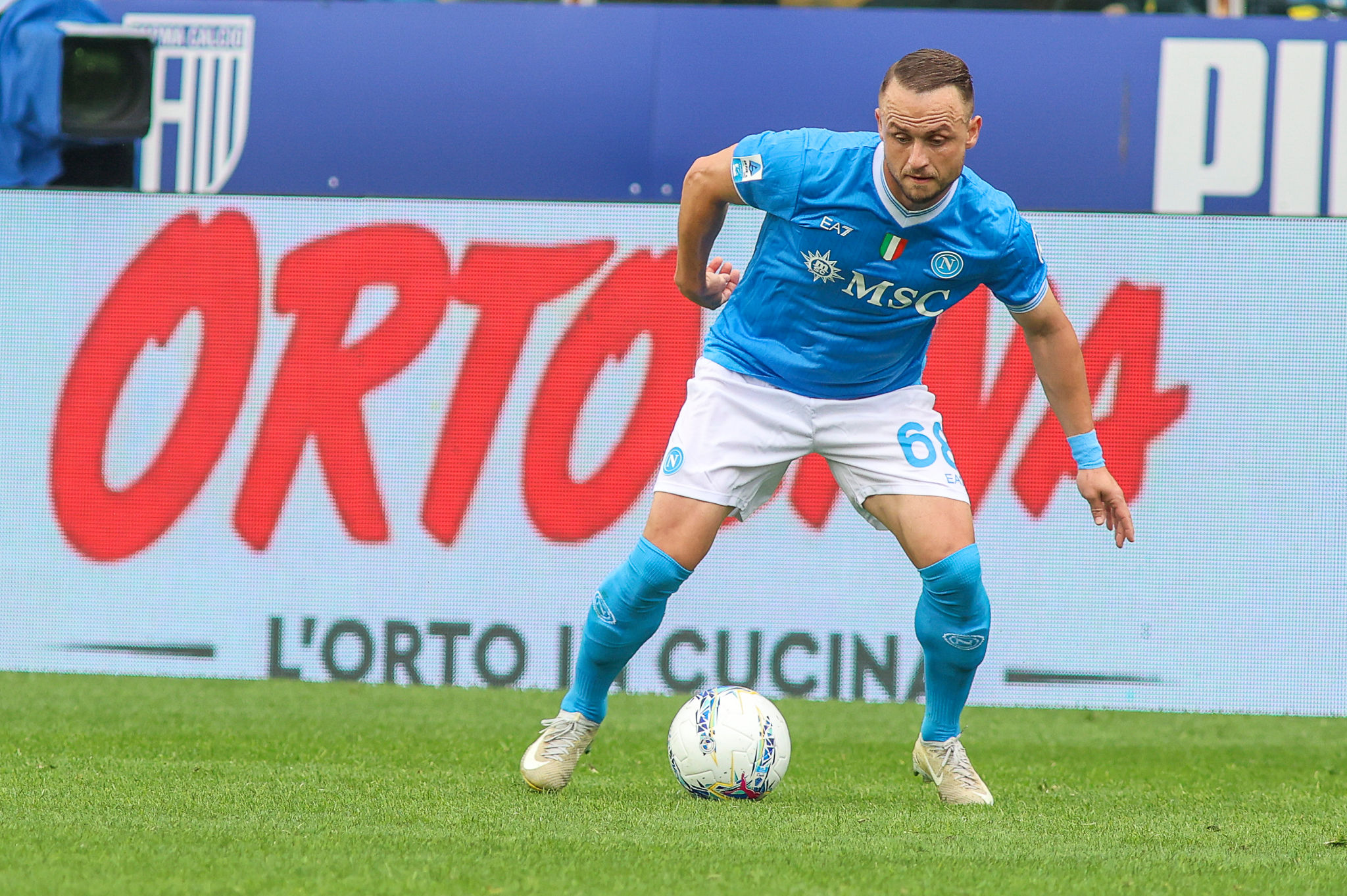 Lobotka-Napoli, rinnovo in stand-by: la Juventus osserva da vicino la situazione