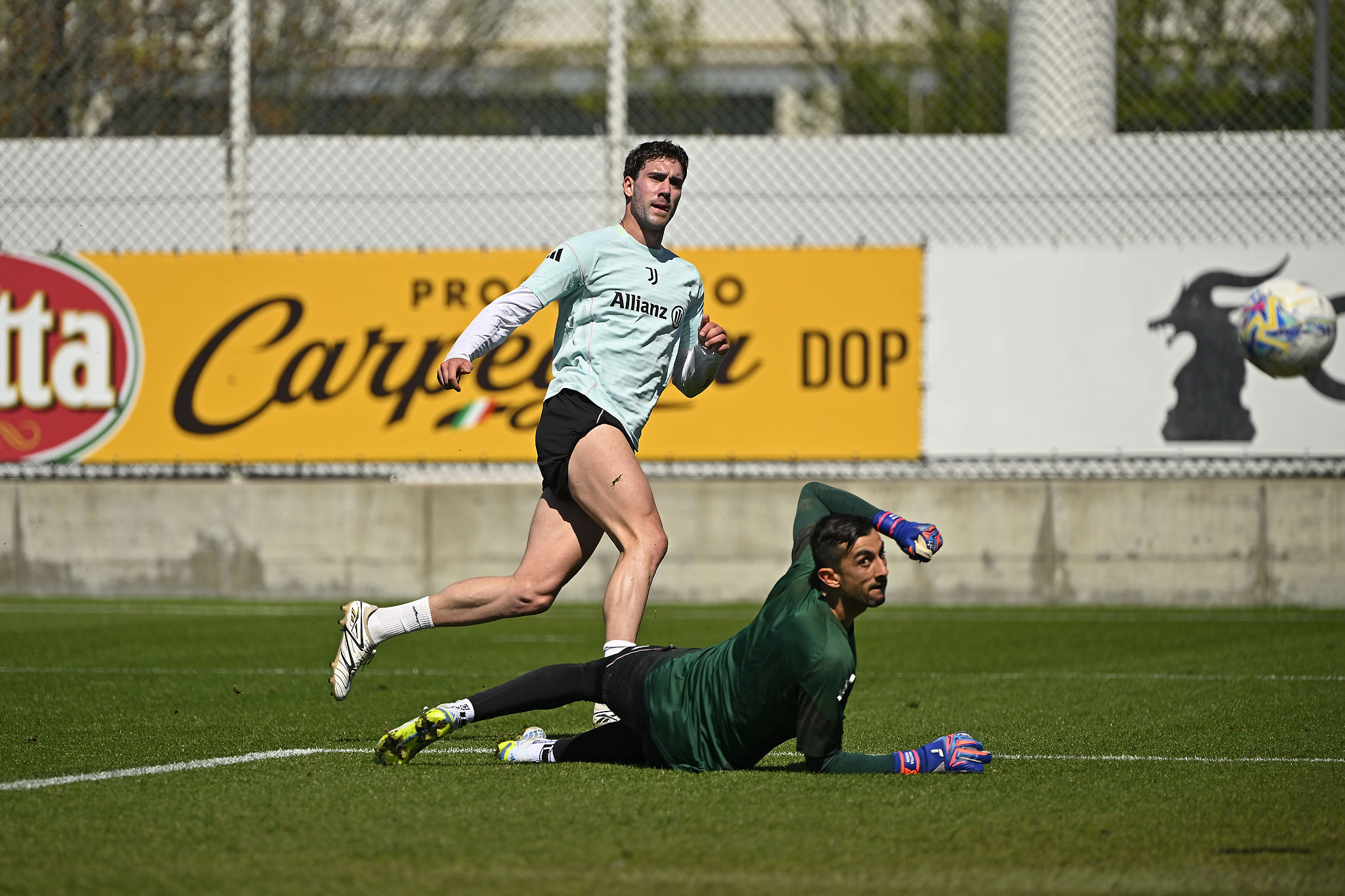 Vlahovic illumina la Continassa, Spalletti ritrova i nazionali