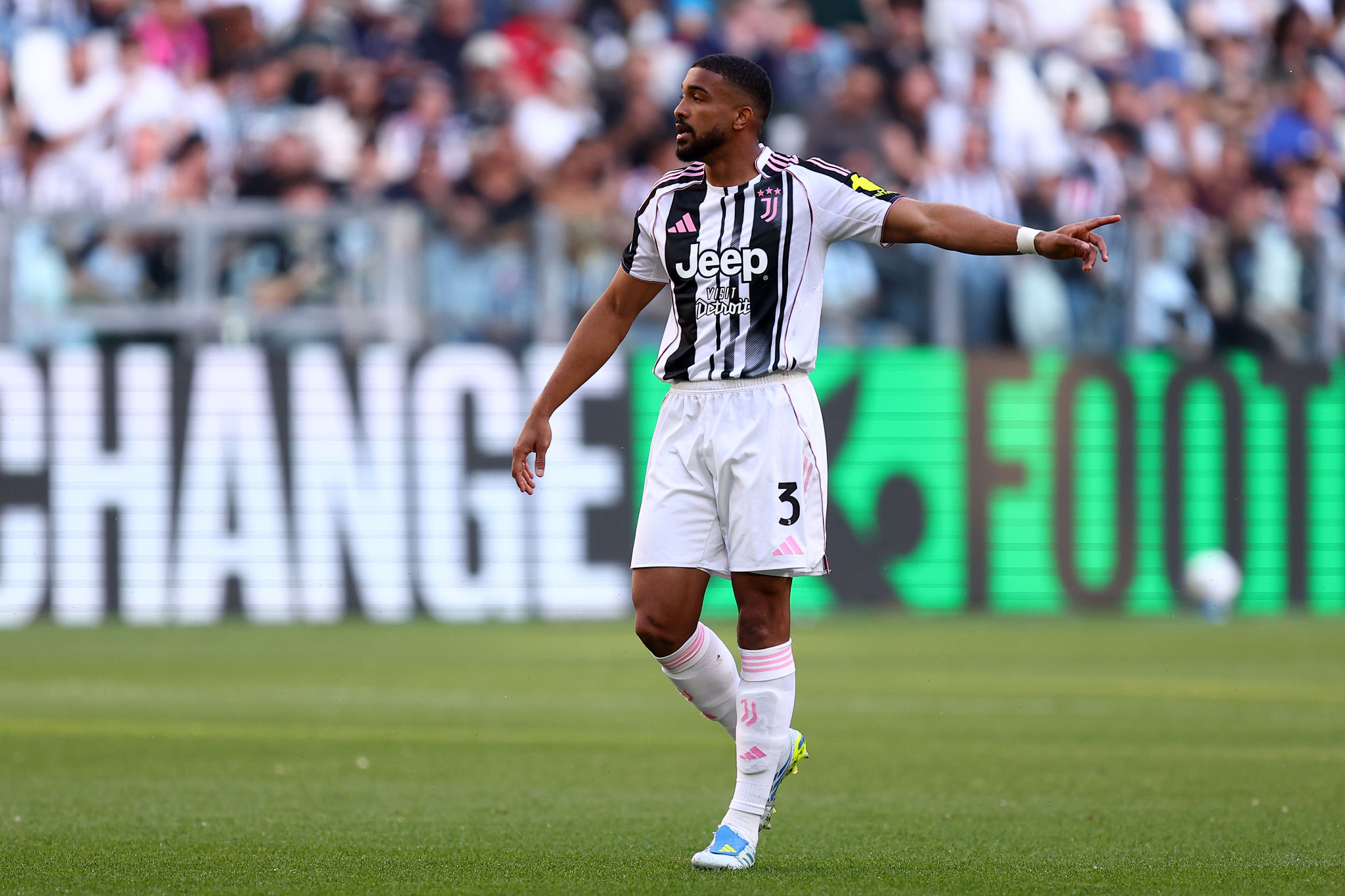 Bremer fissa l’obiettivo: “La Champions League può risolvere tante cose”