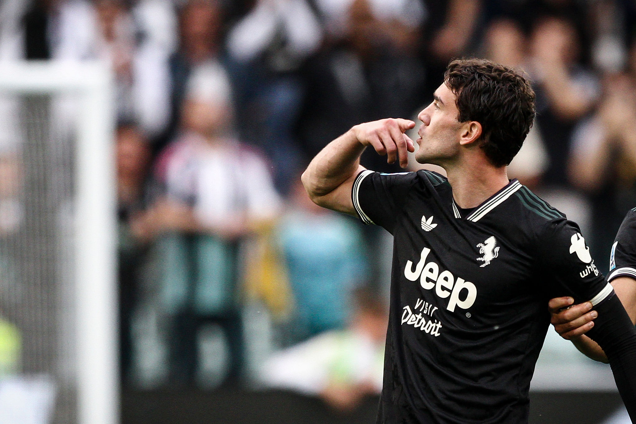Stallo Vlahovic, la Juventus non cede sulle commissioni: cosa filtra sul rinnovo