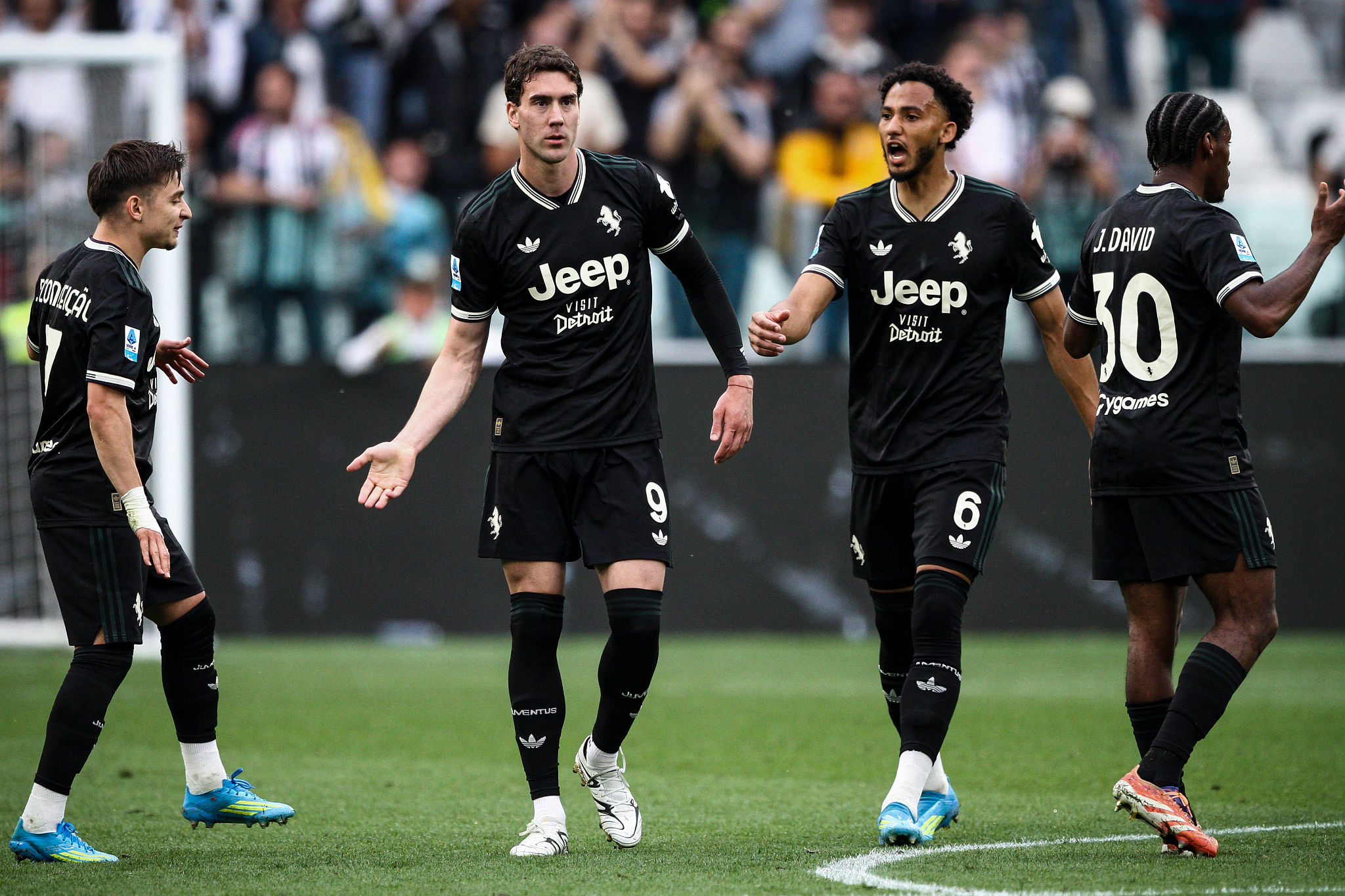 Vlahovic non basta: l’attacco della Juve fatica a trovare il gol: il dato clamoroso su David e Openda