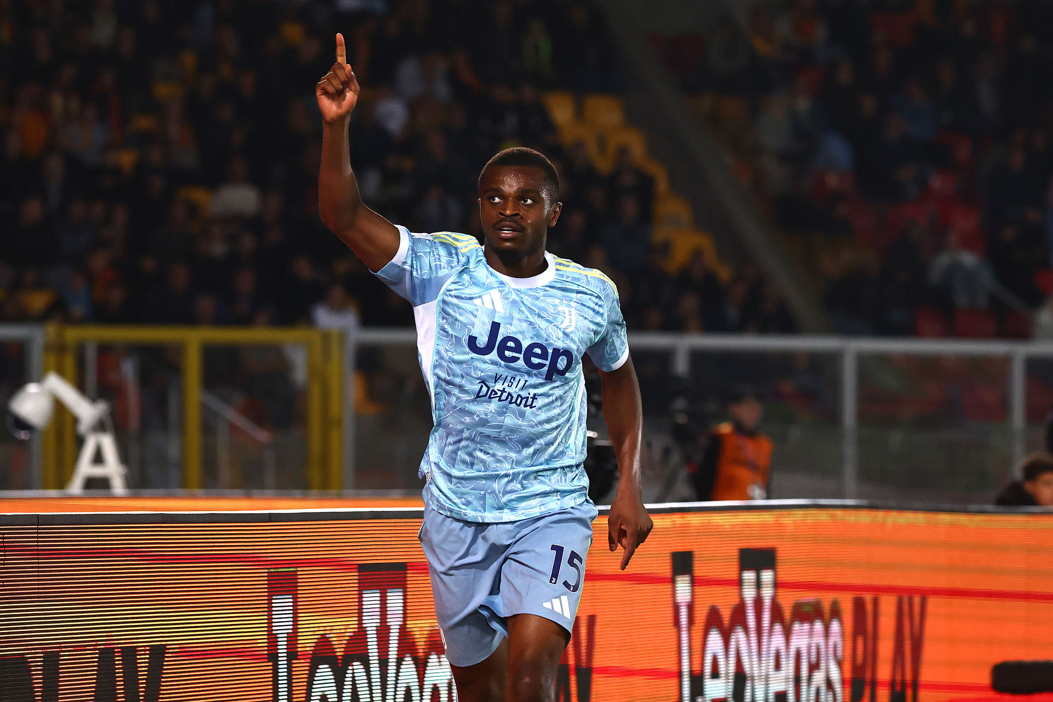 Juve, si accelera per il rinnovo di Kalulu: le cifre per respingere il Manchester United
