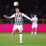 Vlahovic, il cuore alla Juventus ma il contratto è un nodo: le ultime