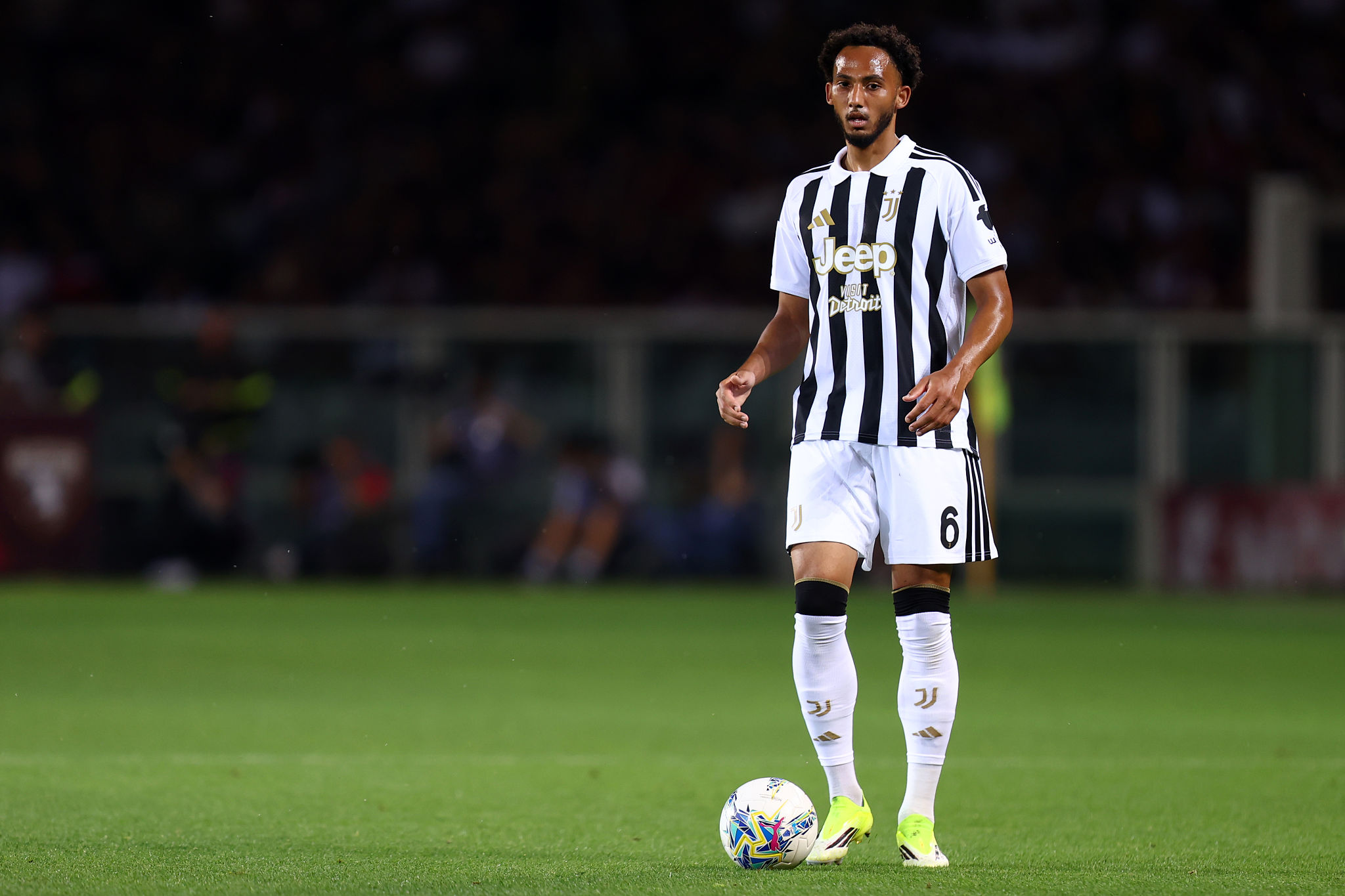 La Juventus fissa il prezzo per Kelly: cosa filtra sul suo futuro