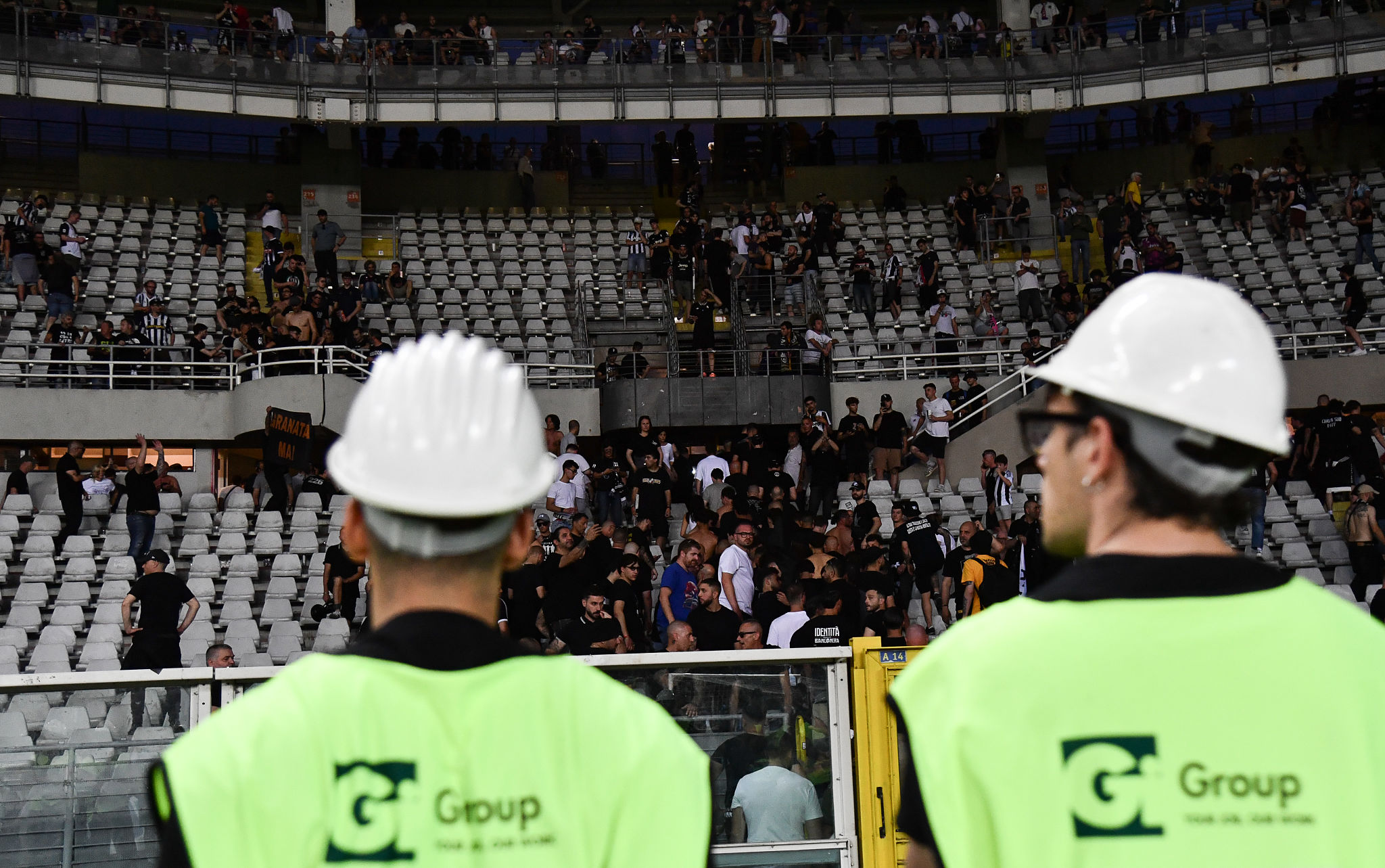 Derby sospeso: la protesta bianconera per il tifoso gravemente ferito