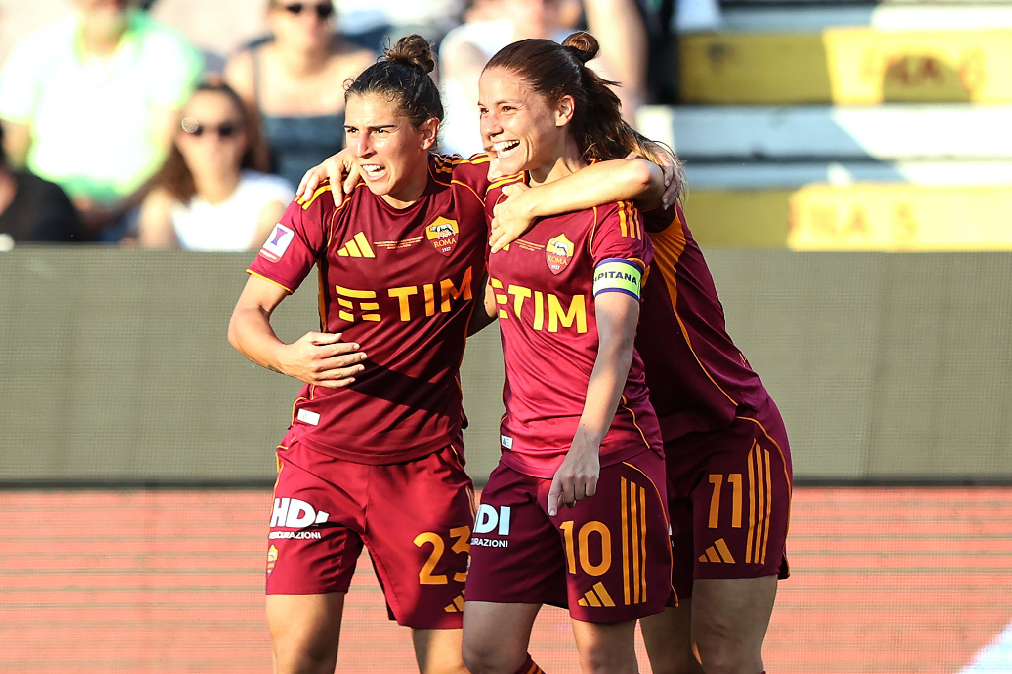 Coppa Italia alla Roma: un gol di Giugliano condanna la Juventus in finale